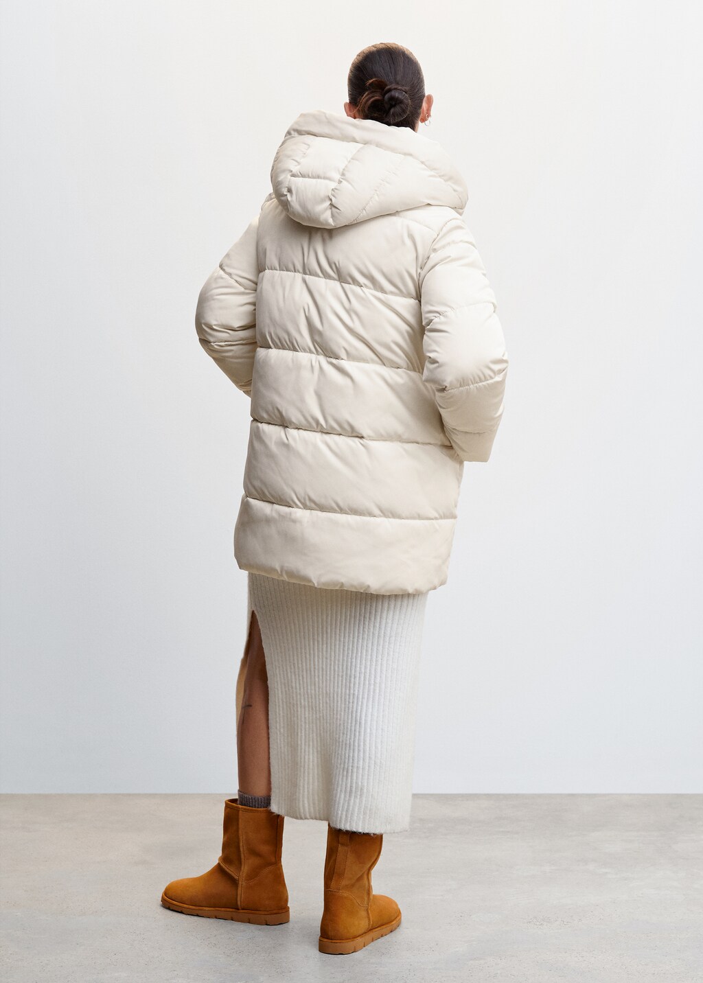 Hood quilted coat - Reverse of the article