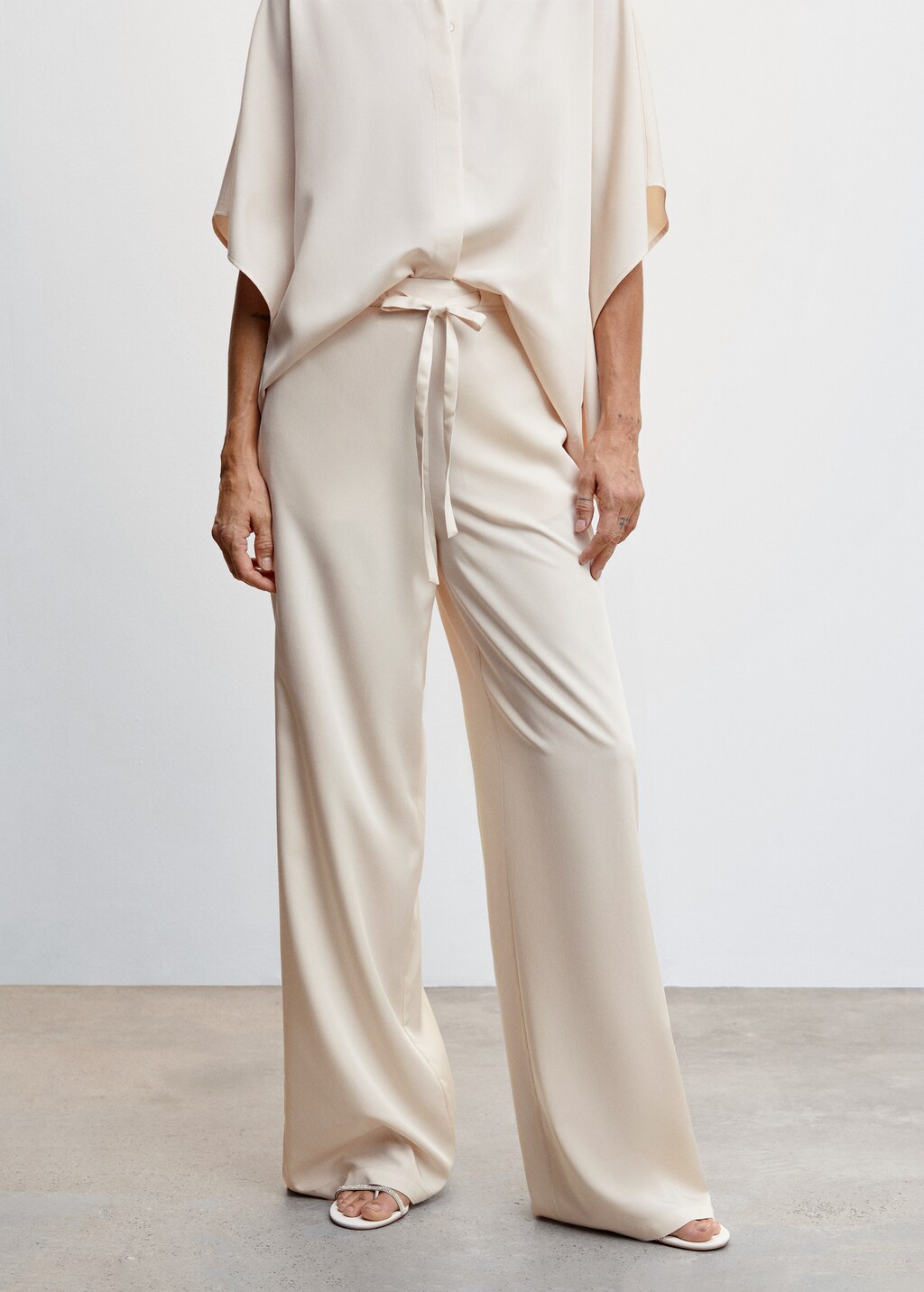 Flowy straight-fit trousers - Medium plane