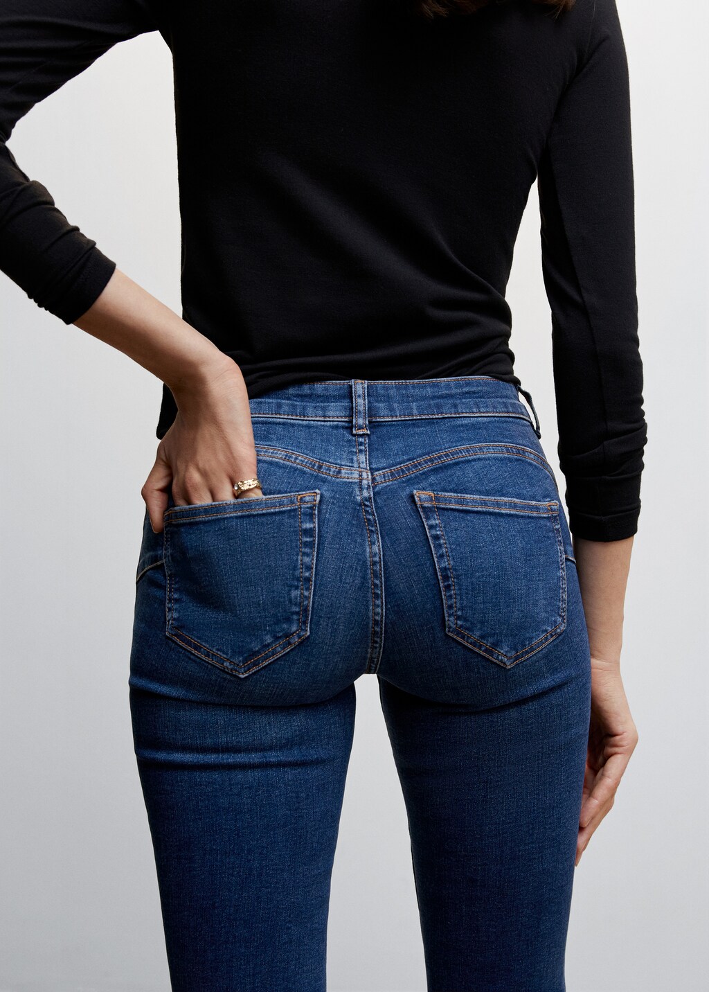 Skinny push-up jeans - Details of the article 2