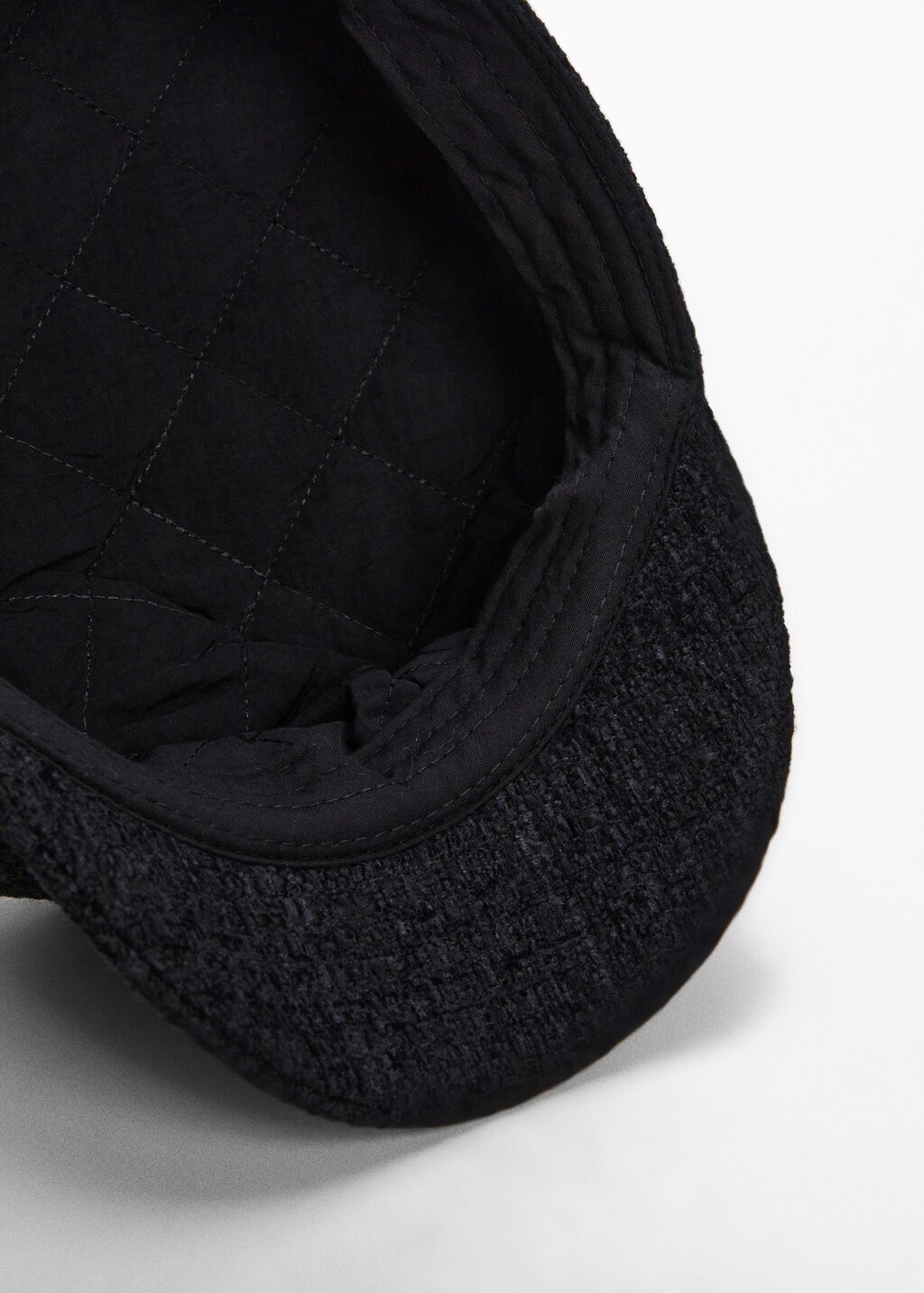 Cap with visor - Details of the article 1