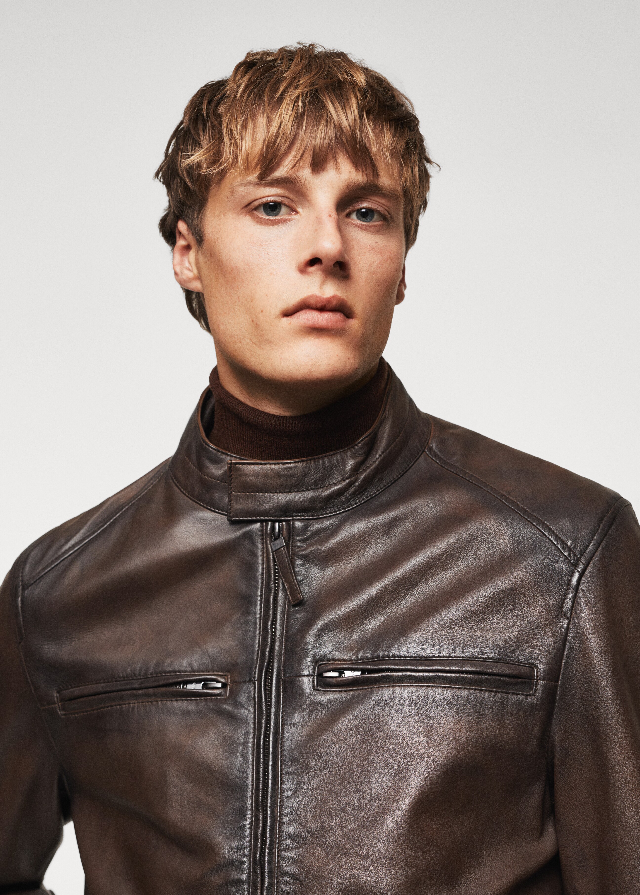 Pocket leather jacket - Details of the article 1