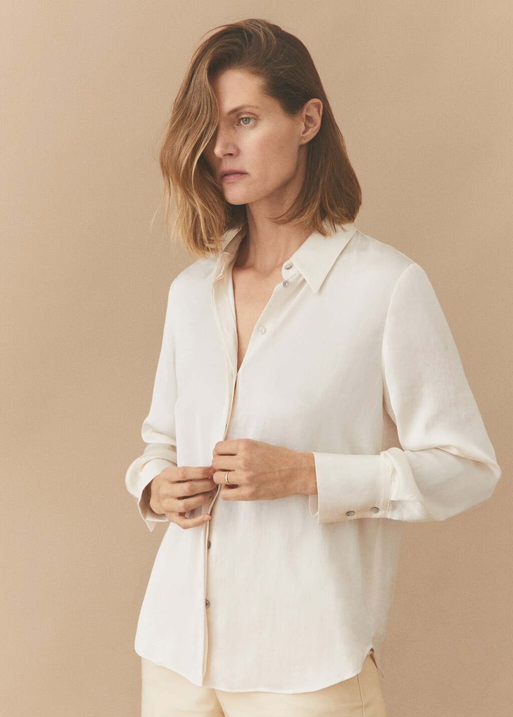 Satin finish flowy shirt - Details of the article 7