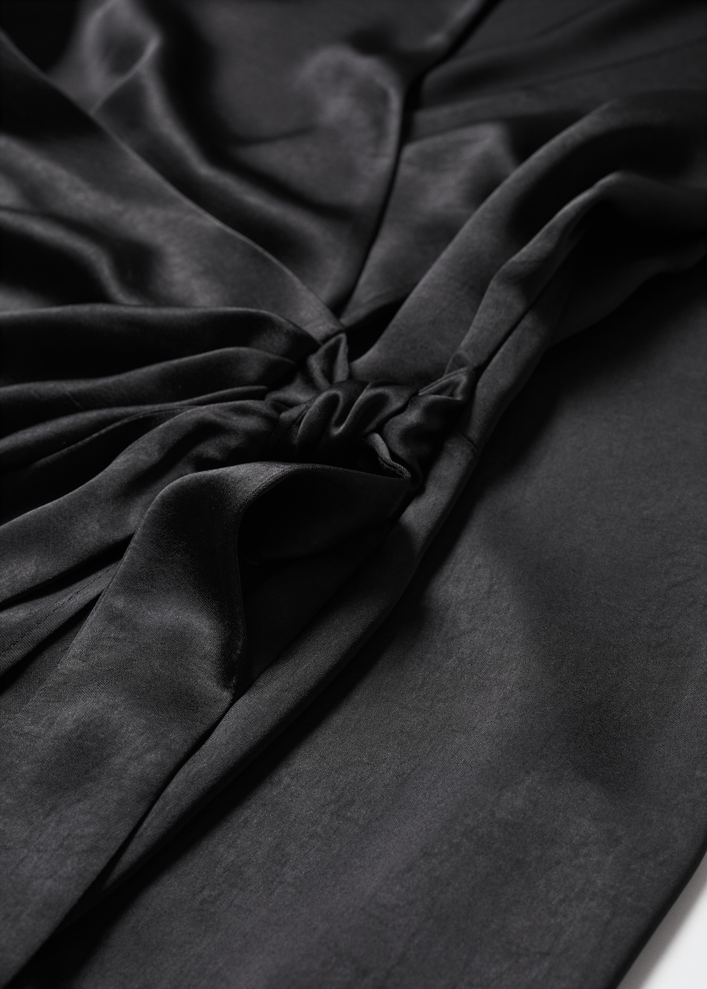 Satin tie dress - Details of the article 8