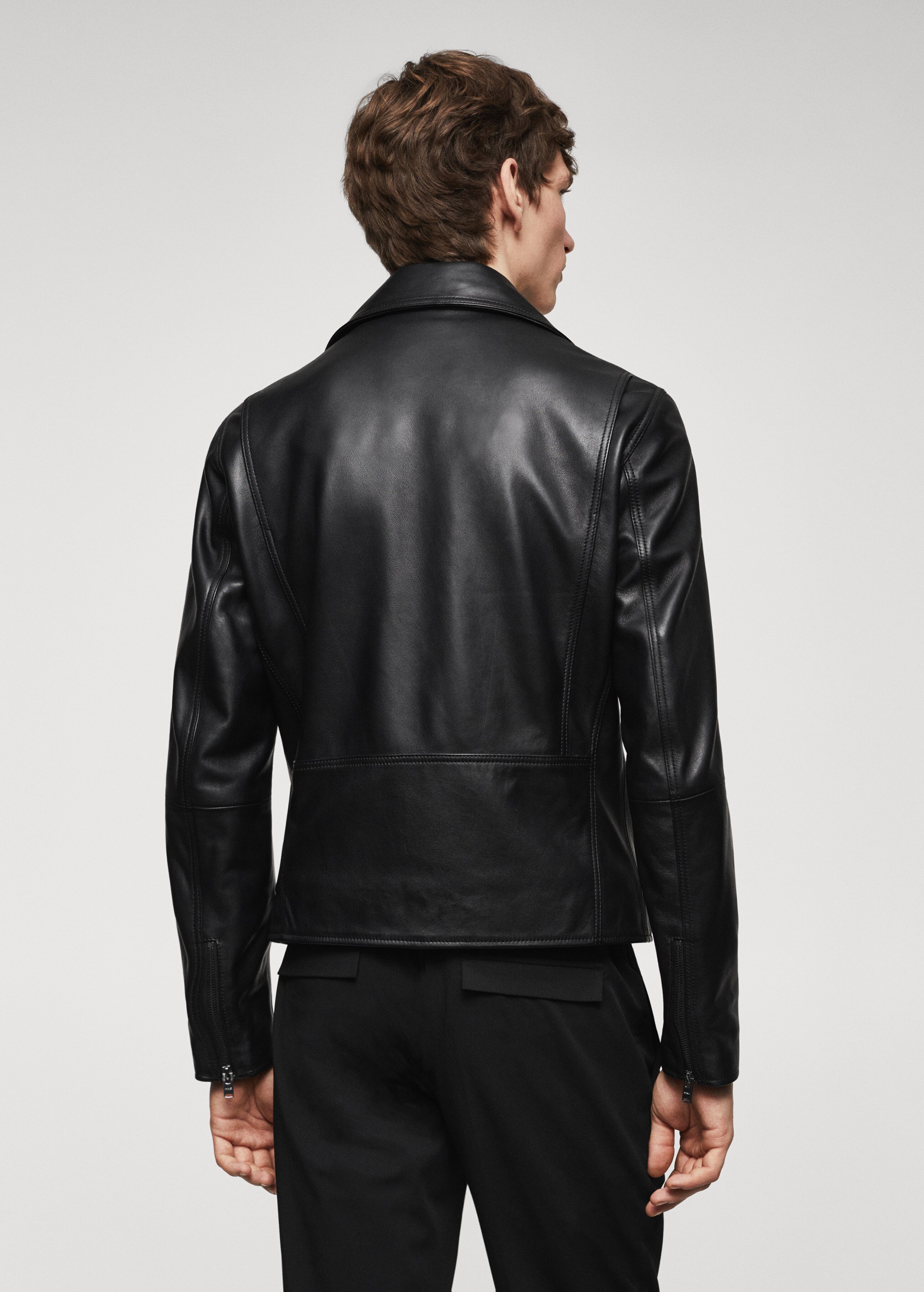Leather biker jacket - Reverse of the article