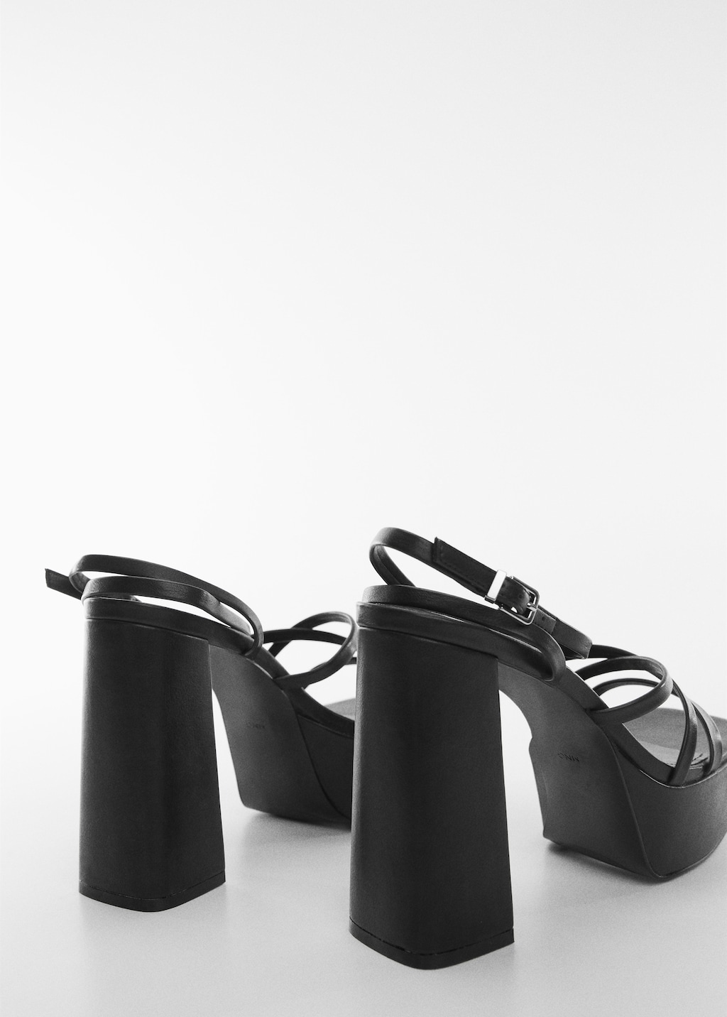 Strappy heeled sandals - Details of the article 1