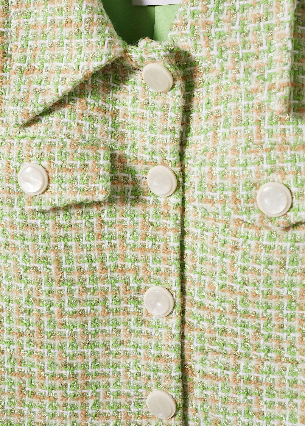 Tweed jacket with pearl buttons - Details of the article 8