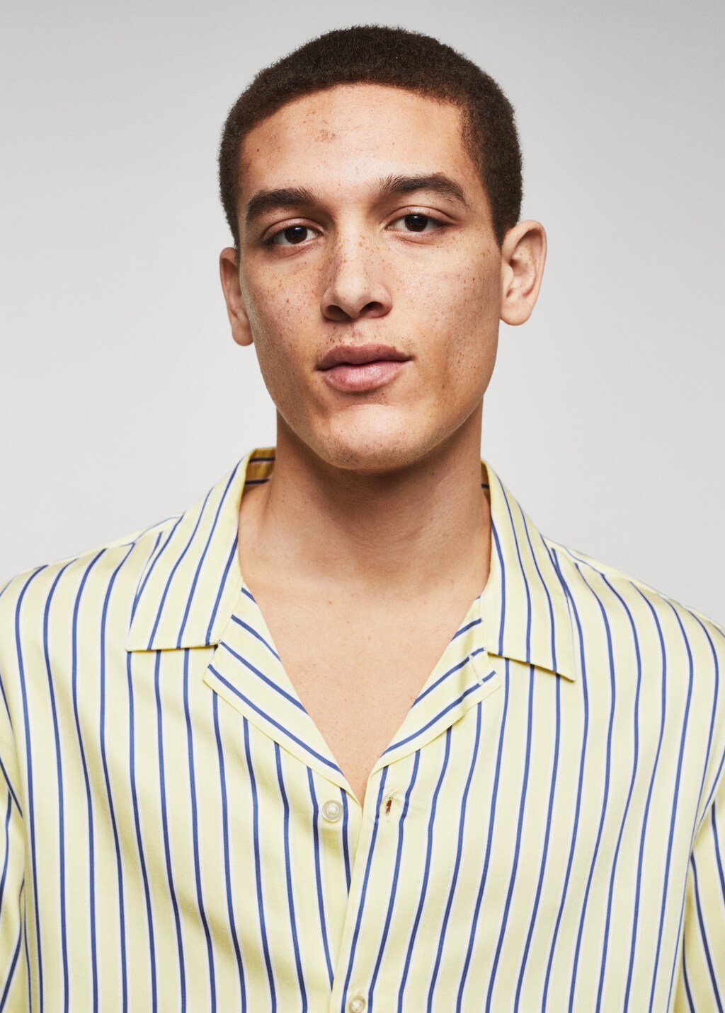 Regular-fit striped bowling shirt - Details of the article 1