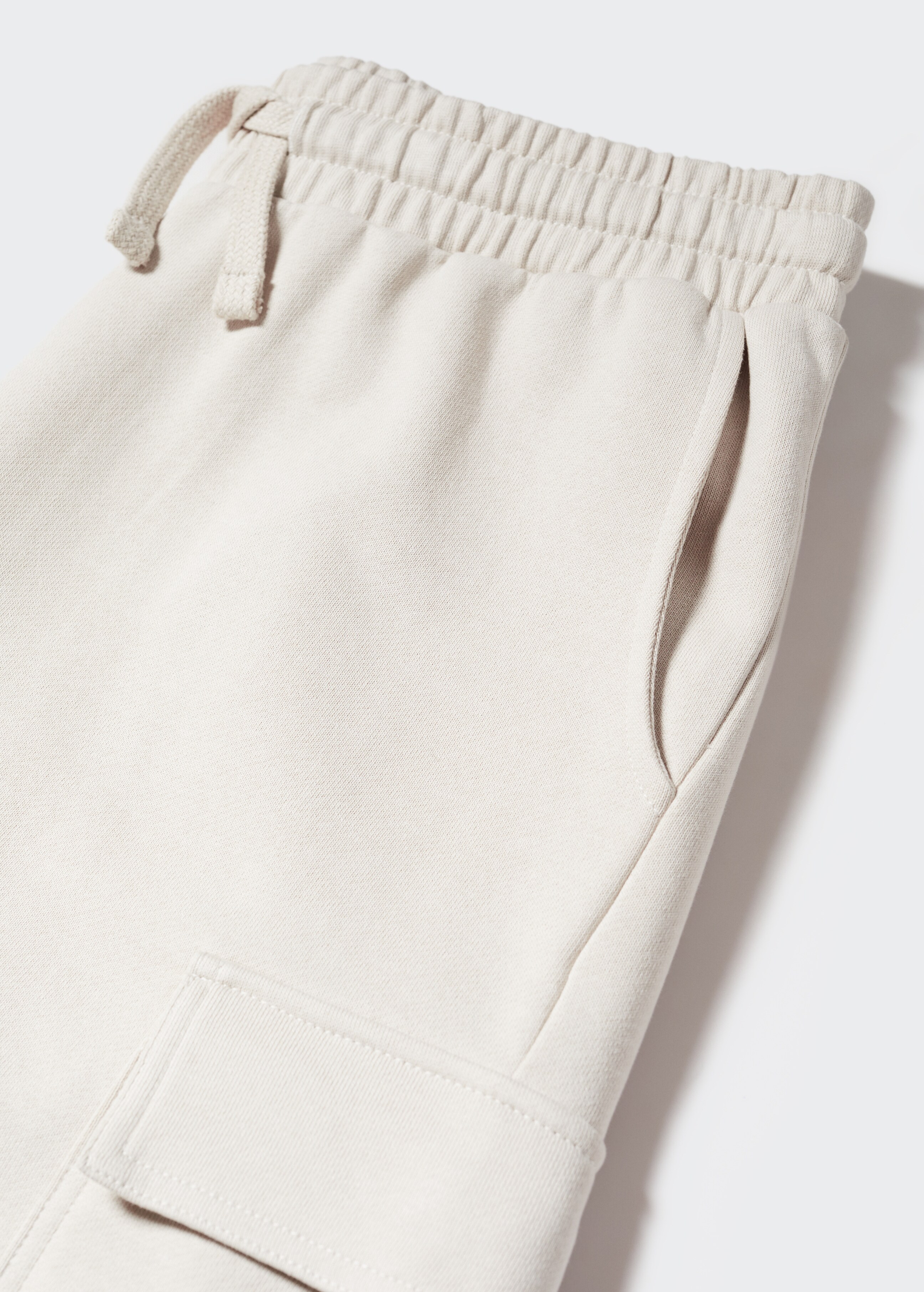 Cargo Bermuda shorts - Details of the article 8