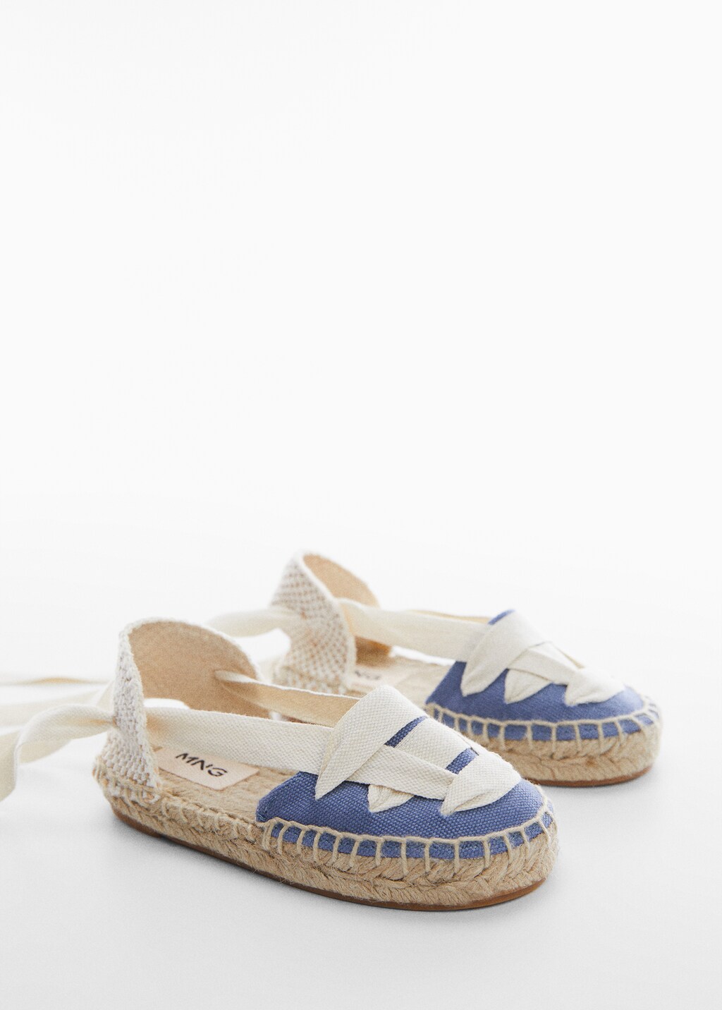 Espadrilles mit Schleifen - Mittlere Ansicht