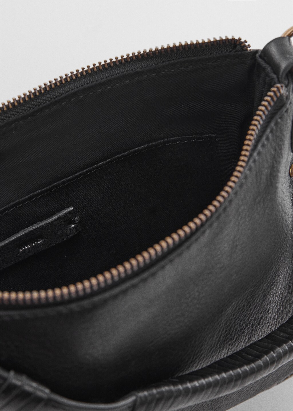 Stud leather bag - Details of the article 5