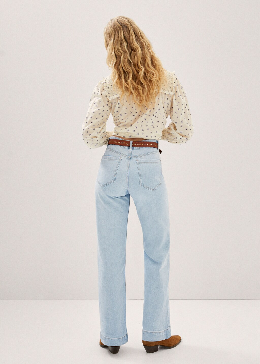 Wideleg jeans with pockets - Reverse of the article