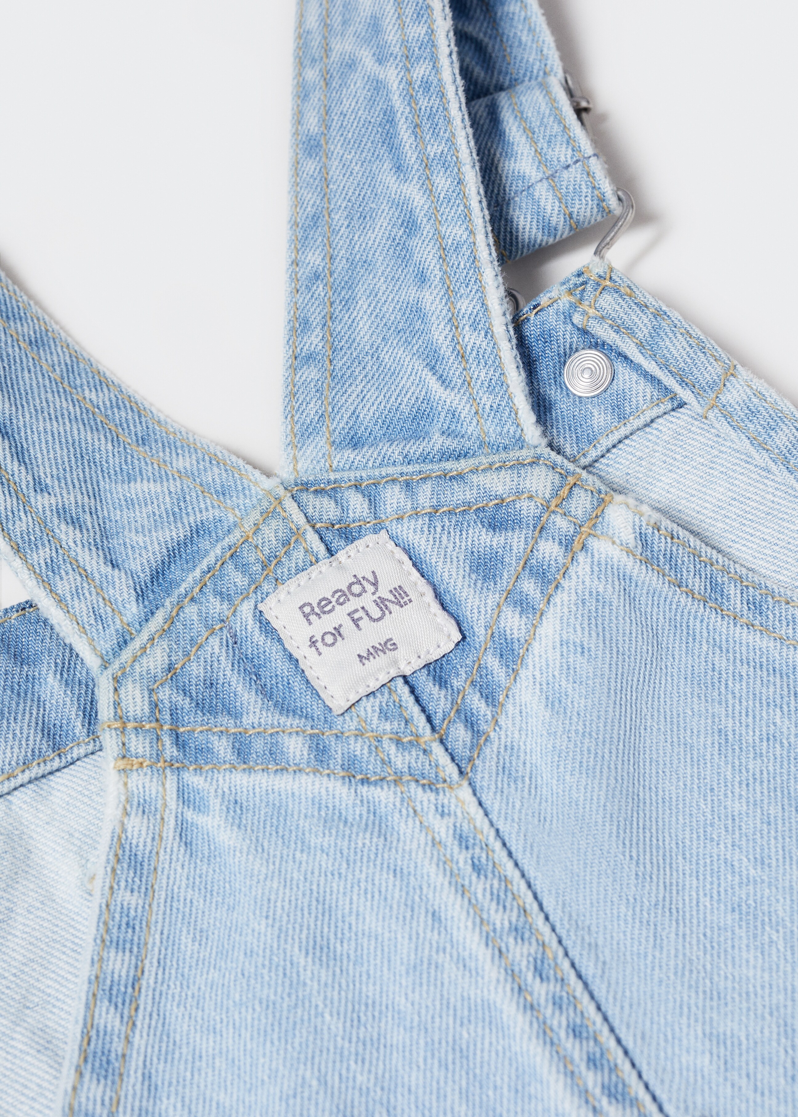 Short denim dungarees - Details of the article 0