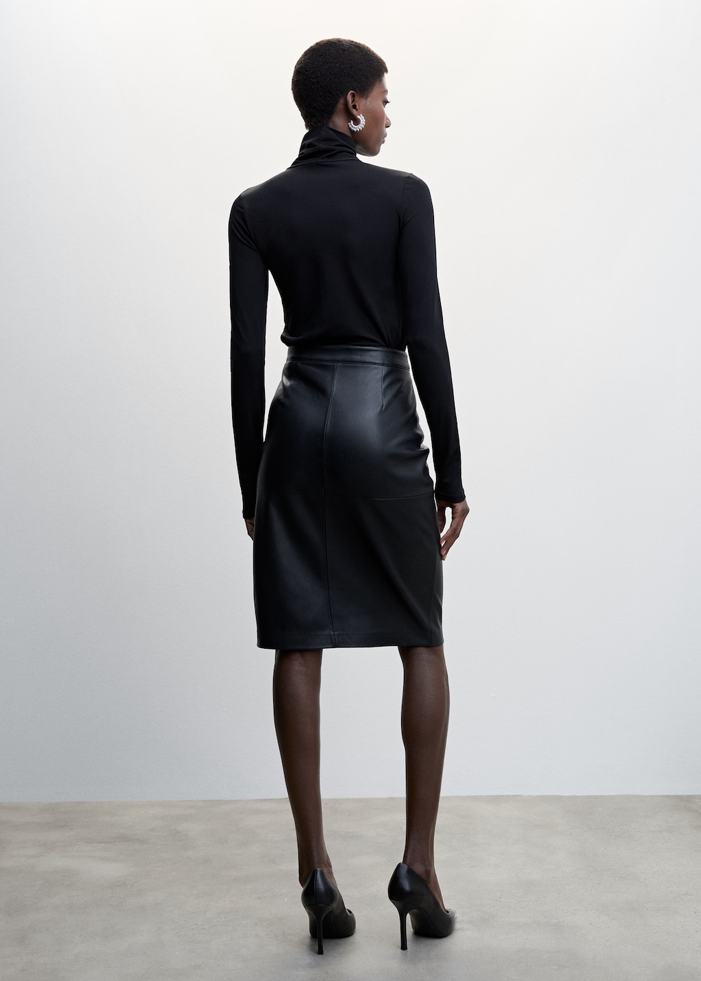 Leather-effect pencil skirt - Details of the article 1