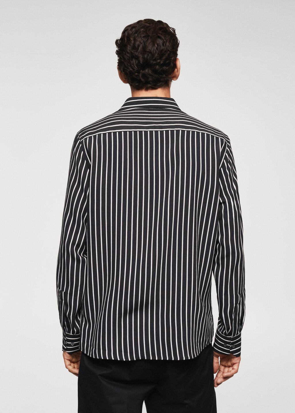 Striped flowy shirt - Reverse of the article