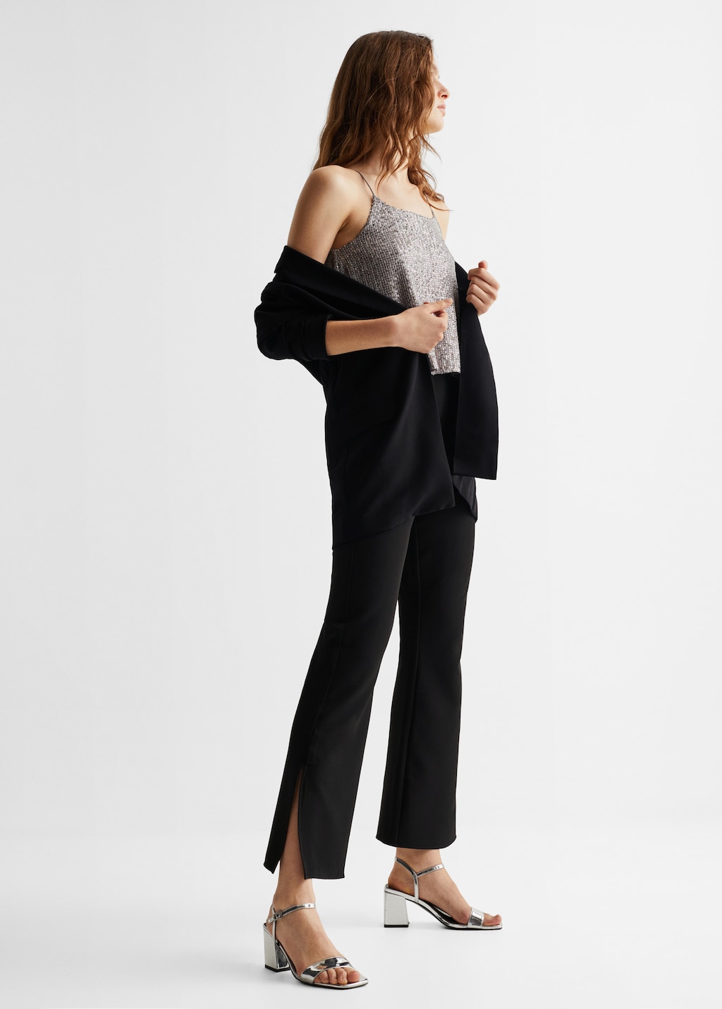 Side slit flowy trousers - Details of the article 2