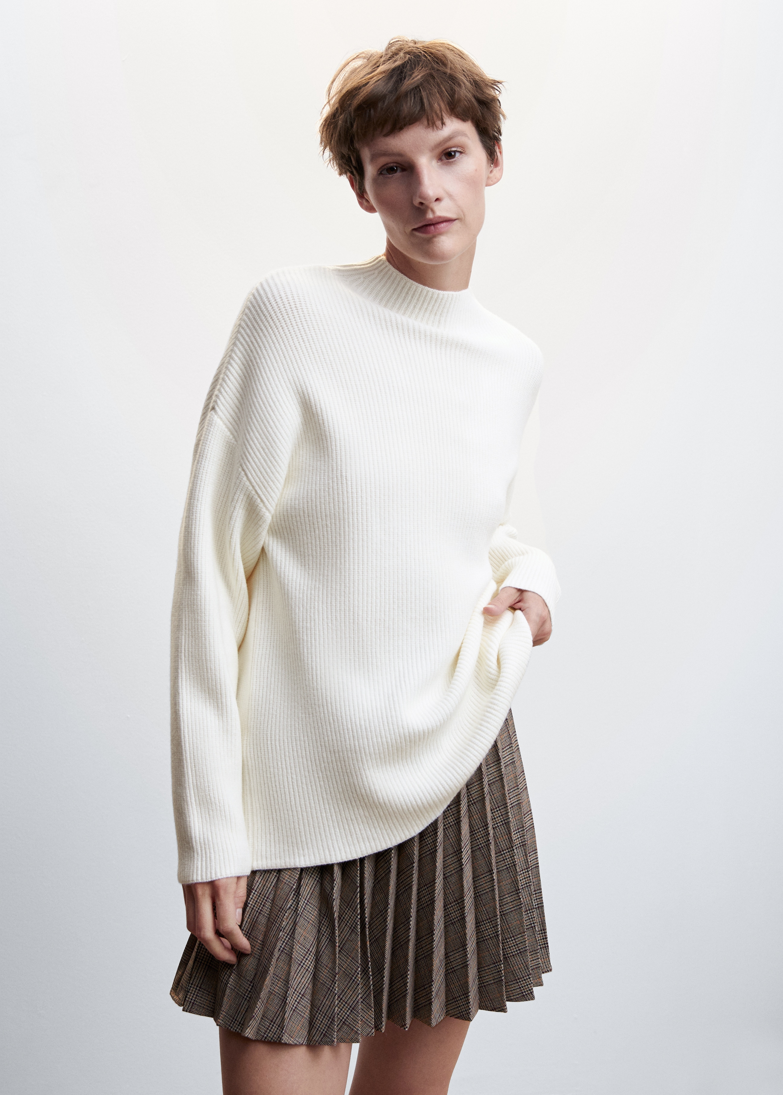 High collar ribbed knit  sweater - Medium plane