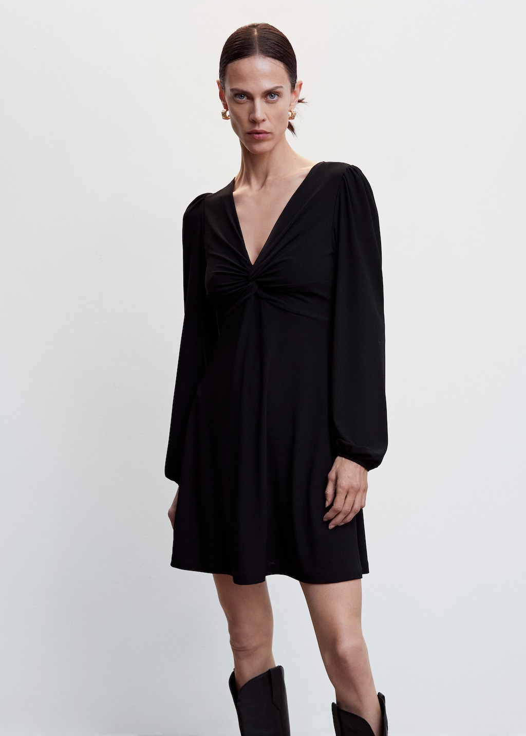 Black dress with knot detail - Medium plane