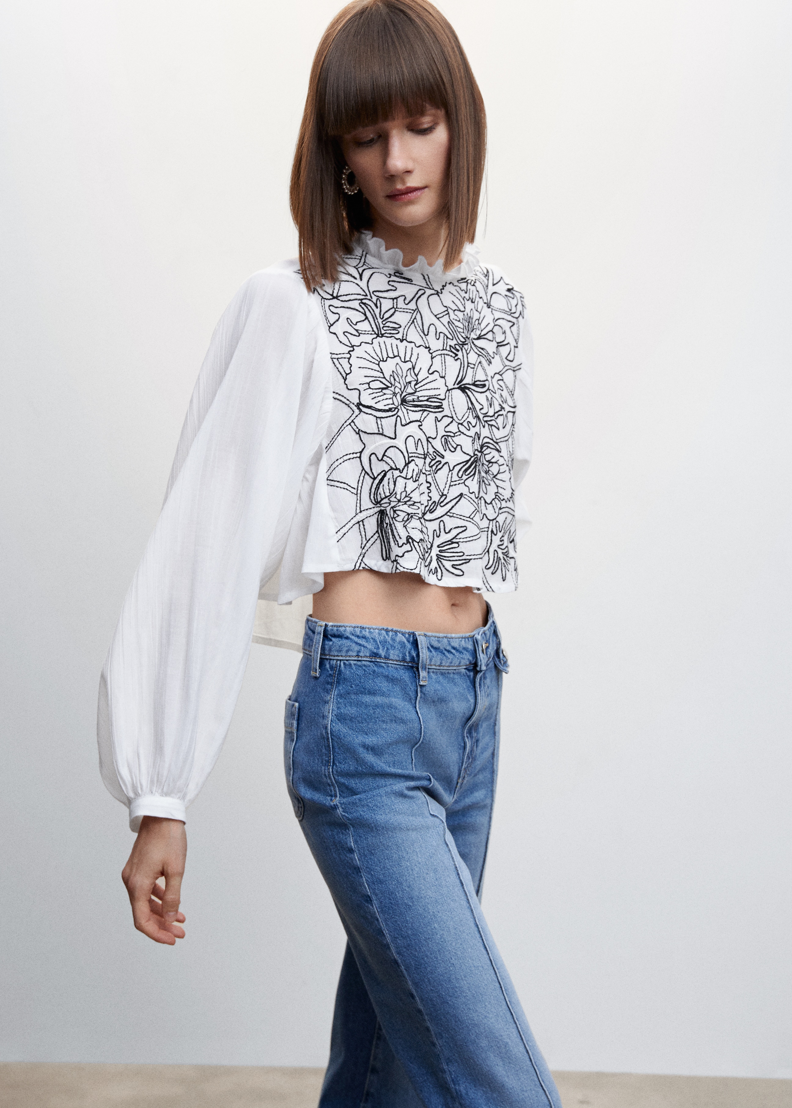 Cotton embroidered blouse - Medium plane