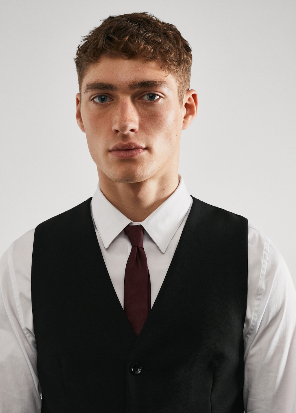 Super slim-fit suit waistcoat - Details of the article 1