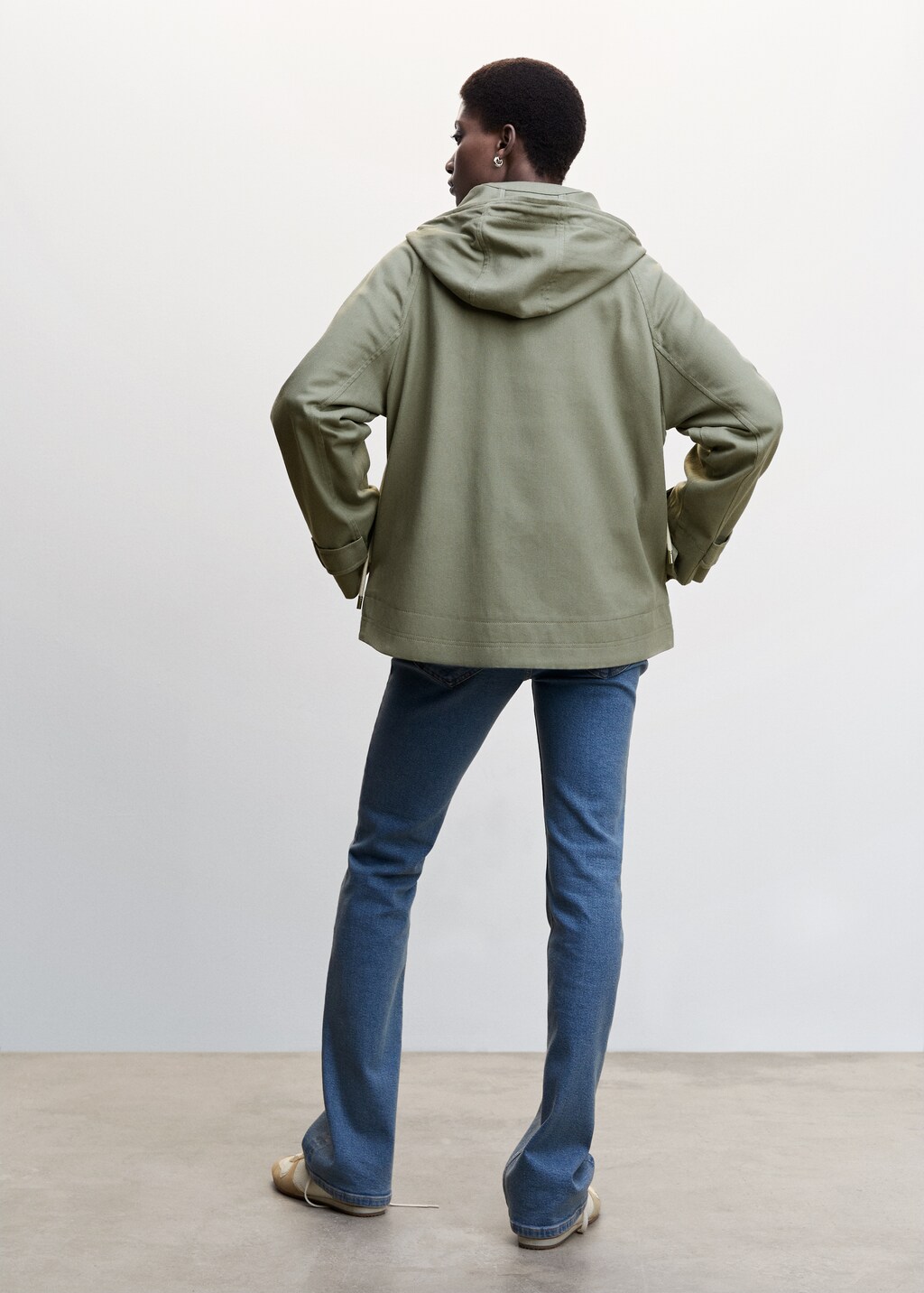 Hooded cotton parka - Reverse of the article