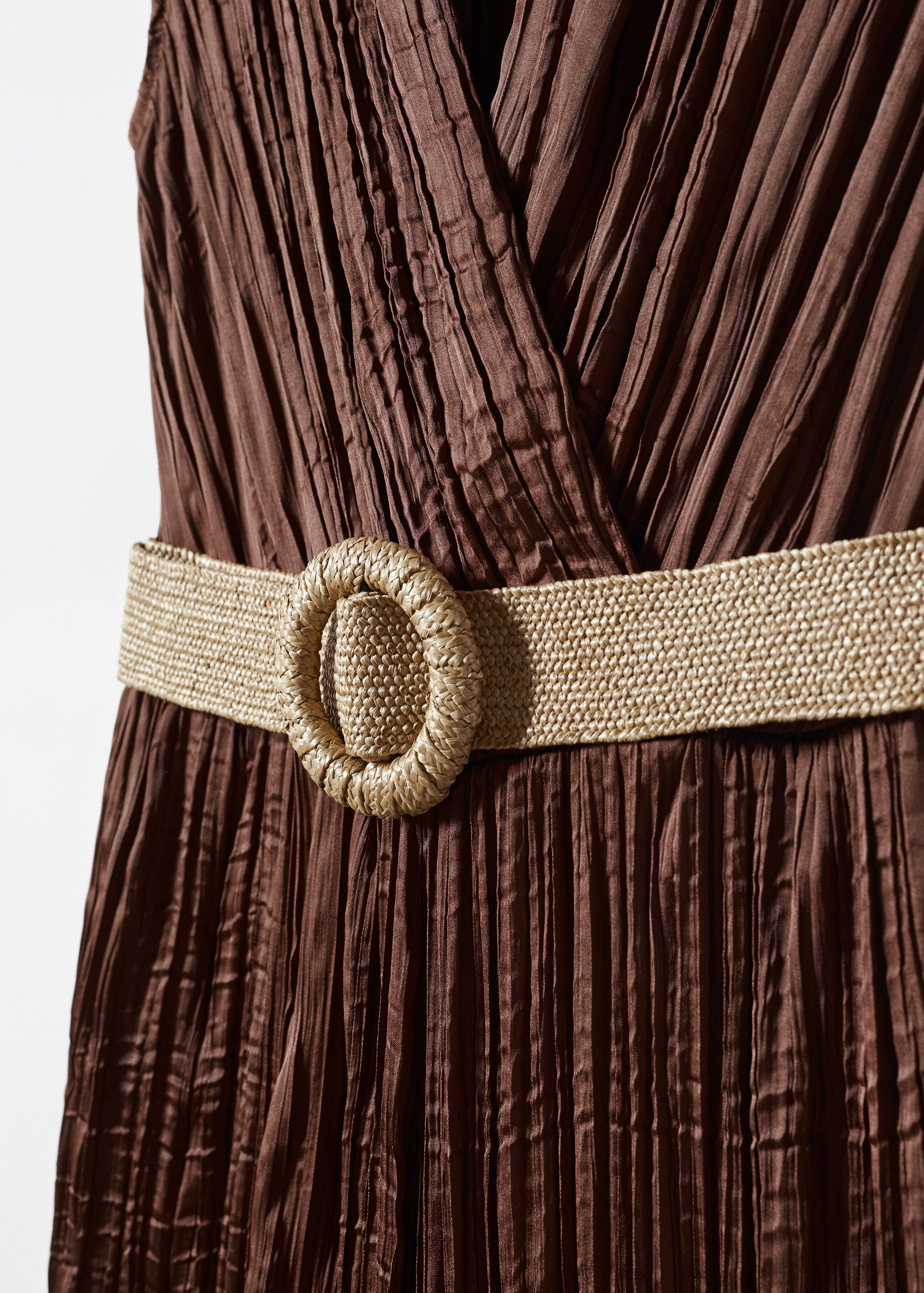 Satin jumpsuit with belt - Details of the article 8