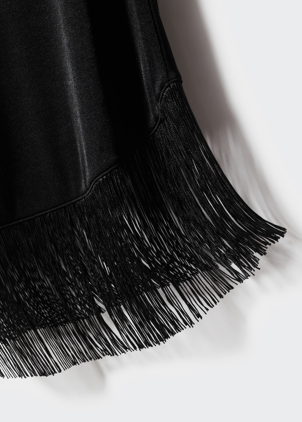 Asymmetrical dress with fringes - Details of the article 8