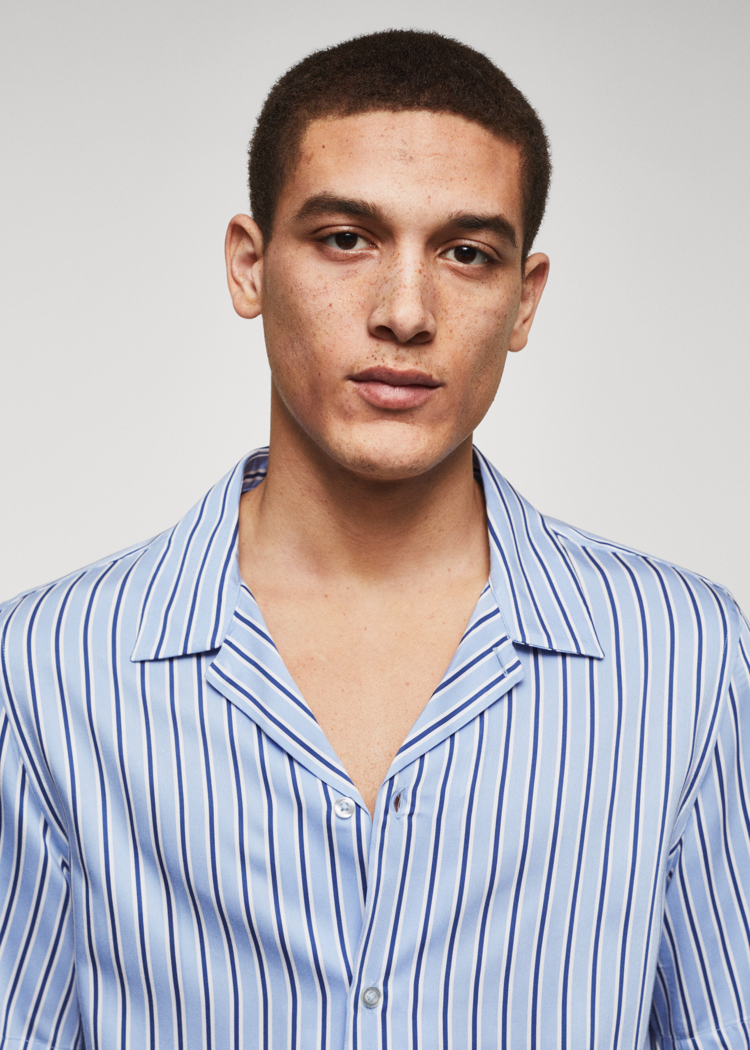 Regular-fit striped bowling shirt - Details of the article 1