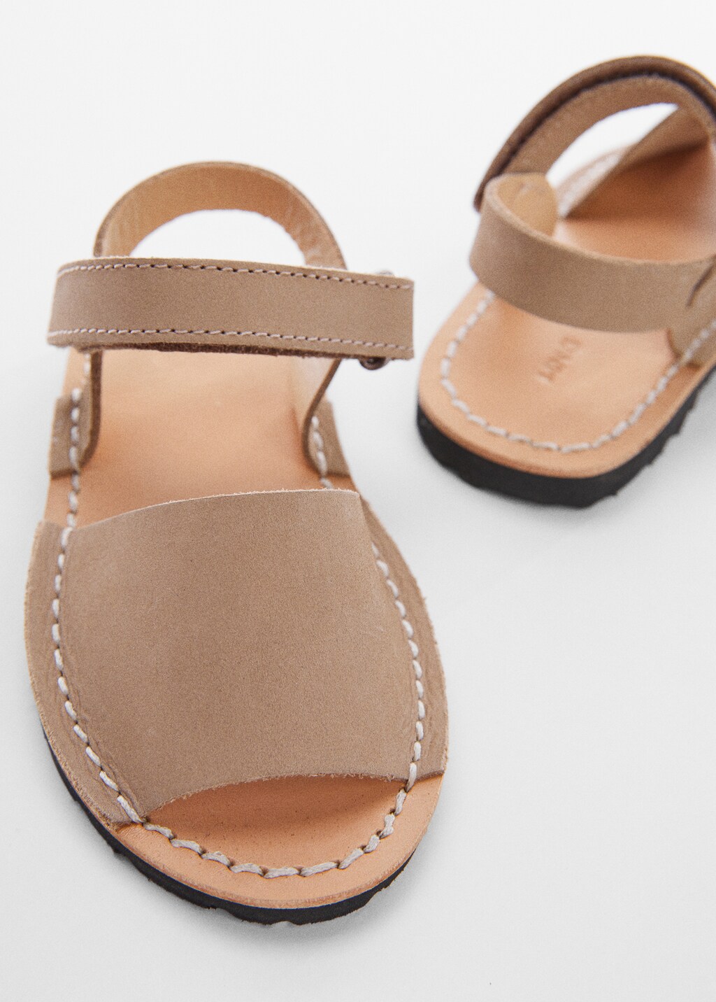 Leather sandals - Details of the article 1