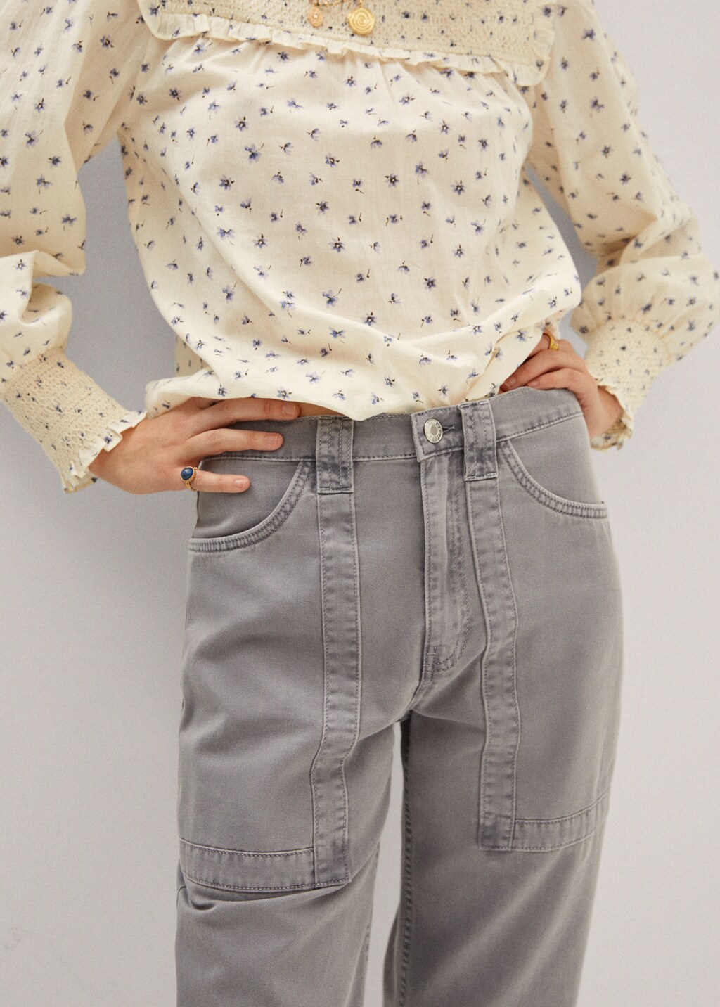 High-waist slouchy jeans - Details of the article 6