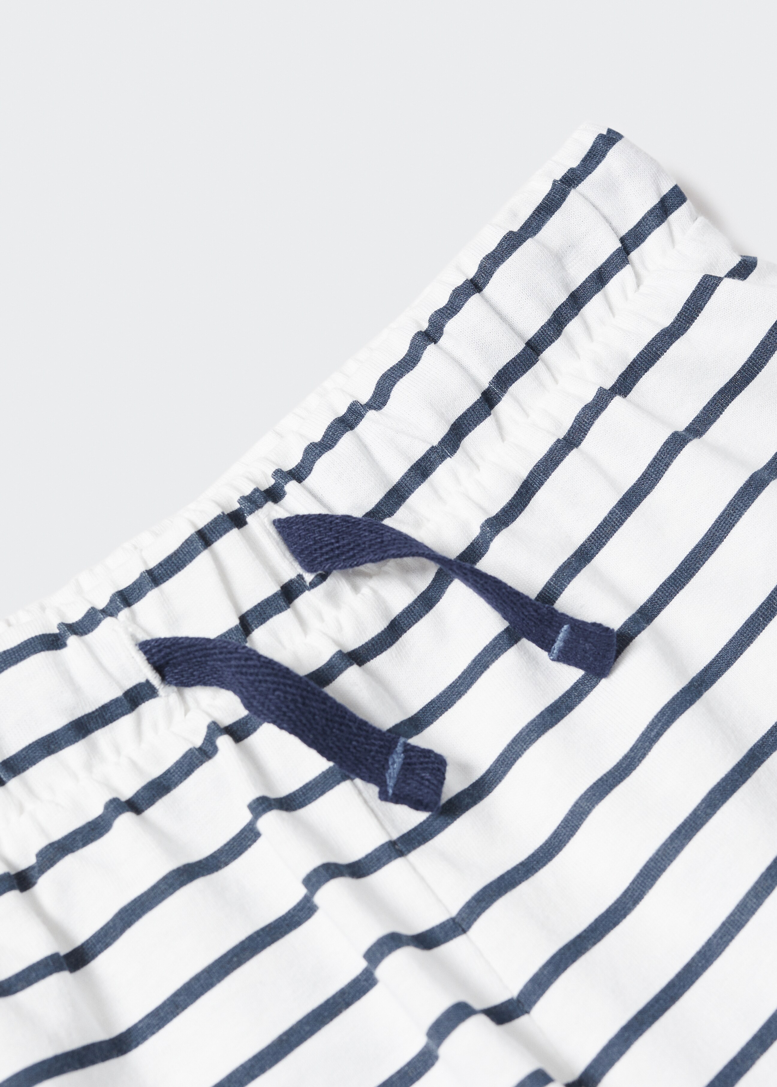 Striped short pyjamas - Details of the article 0