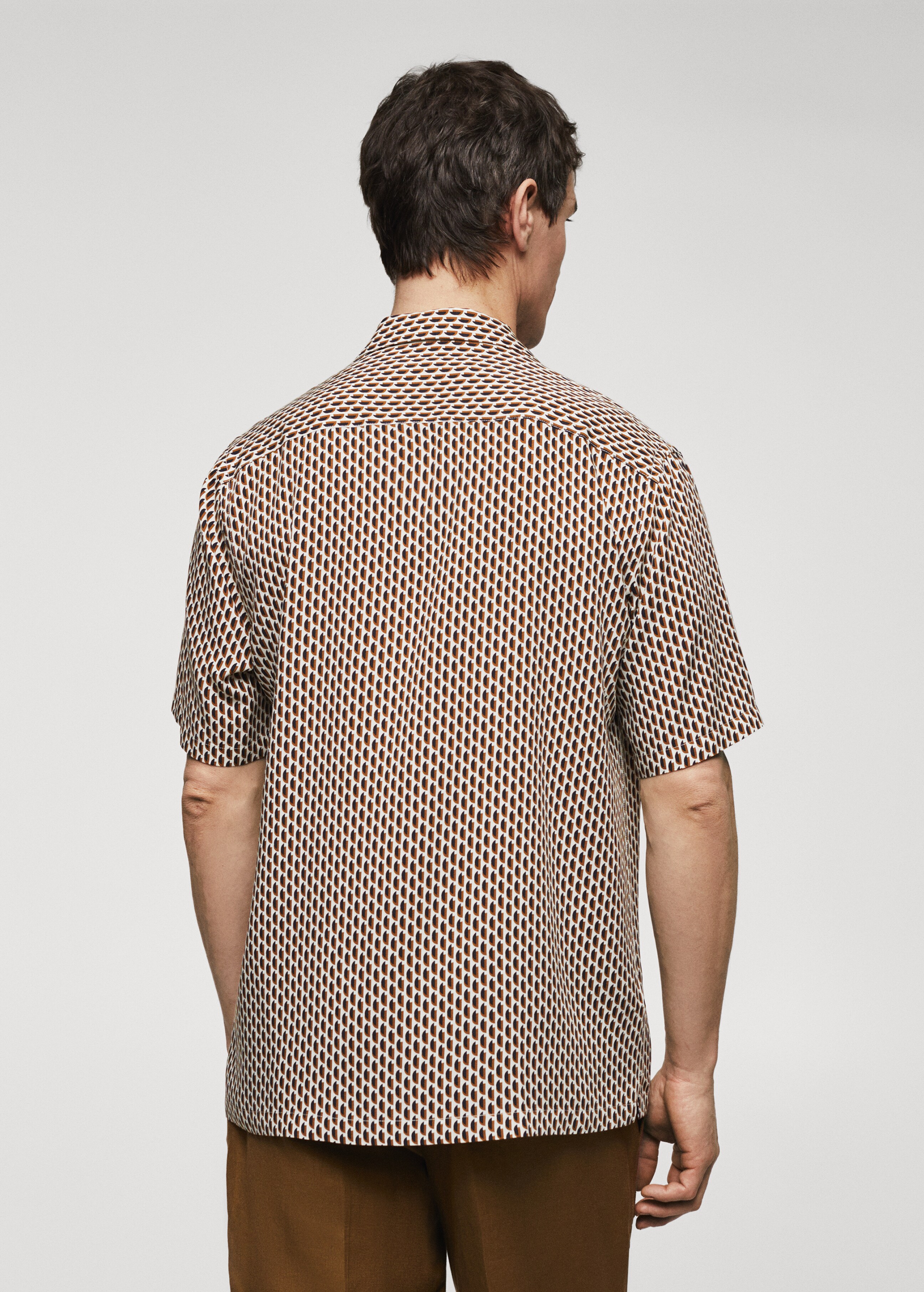 Printed short-sleeved shirt - Reverse of the article