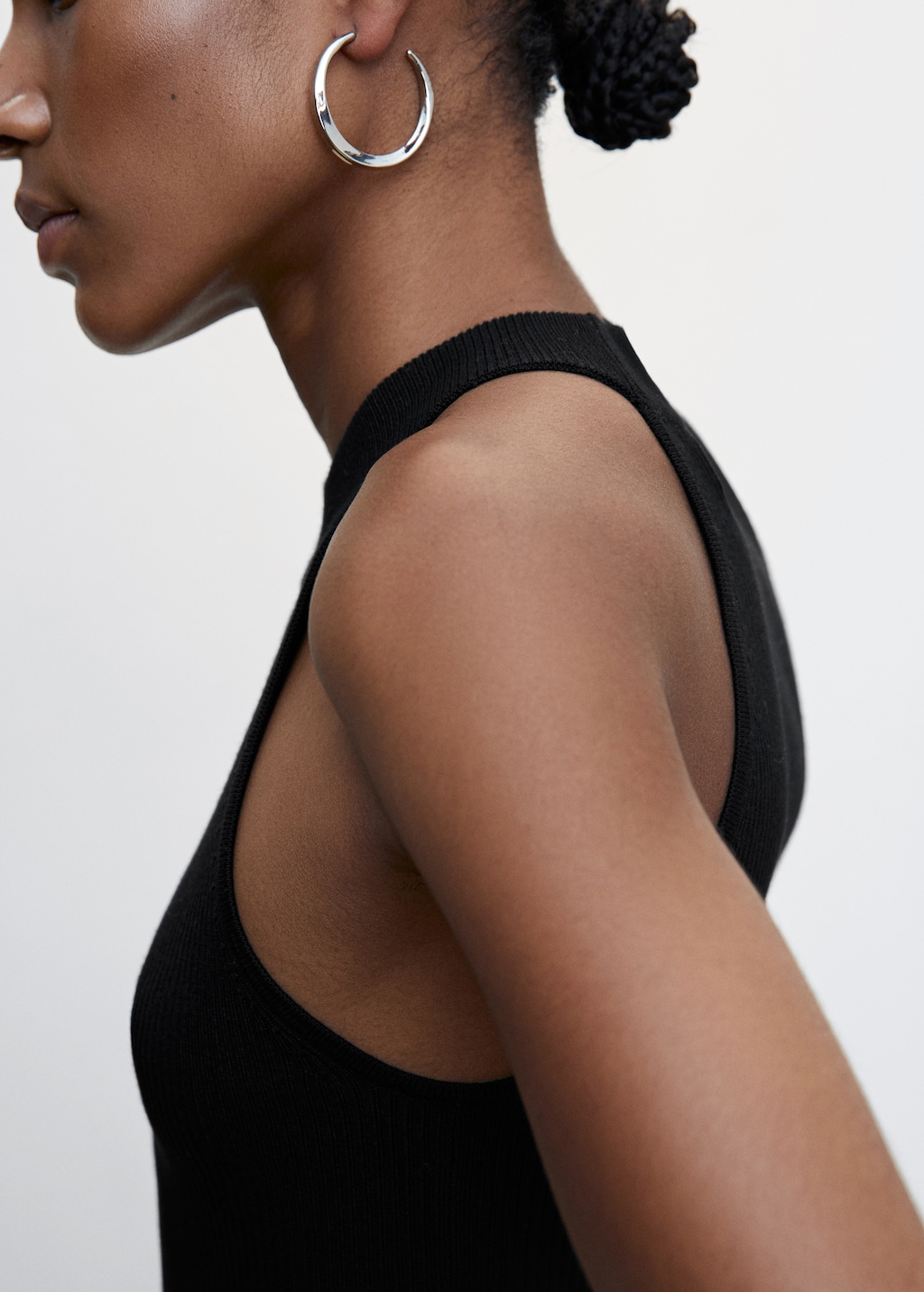 Halter-neck knitted top - Details of the article 6