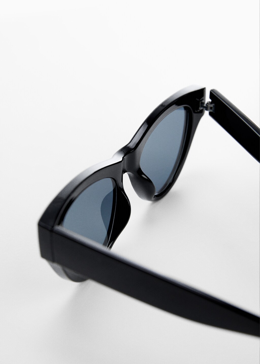 Cat-eye sunglasses - Details of the article 1