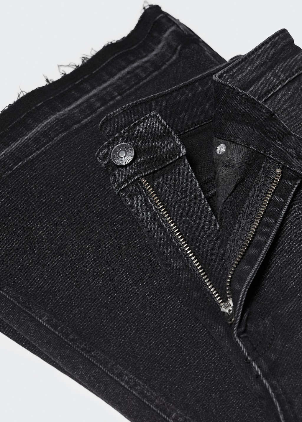 Frayed finish flare jeans - Details of the article 8