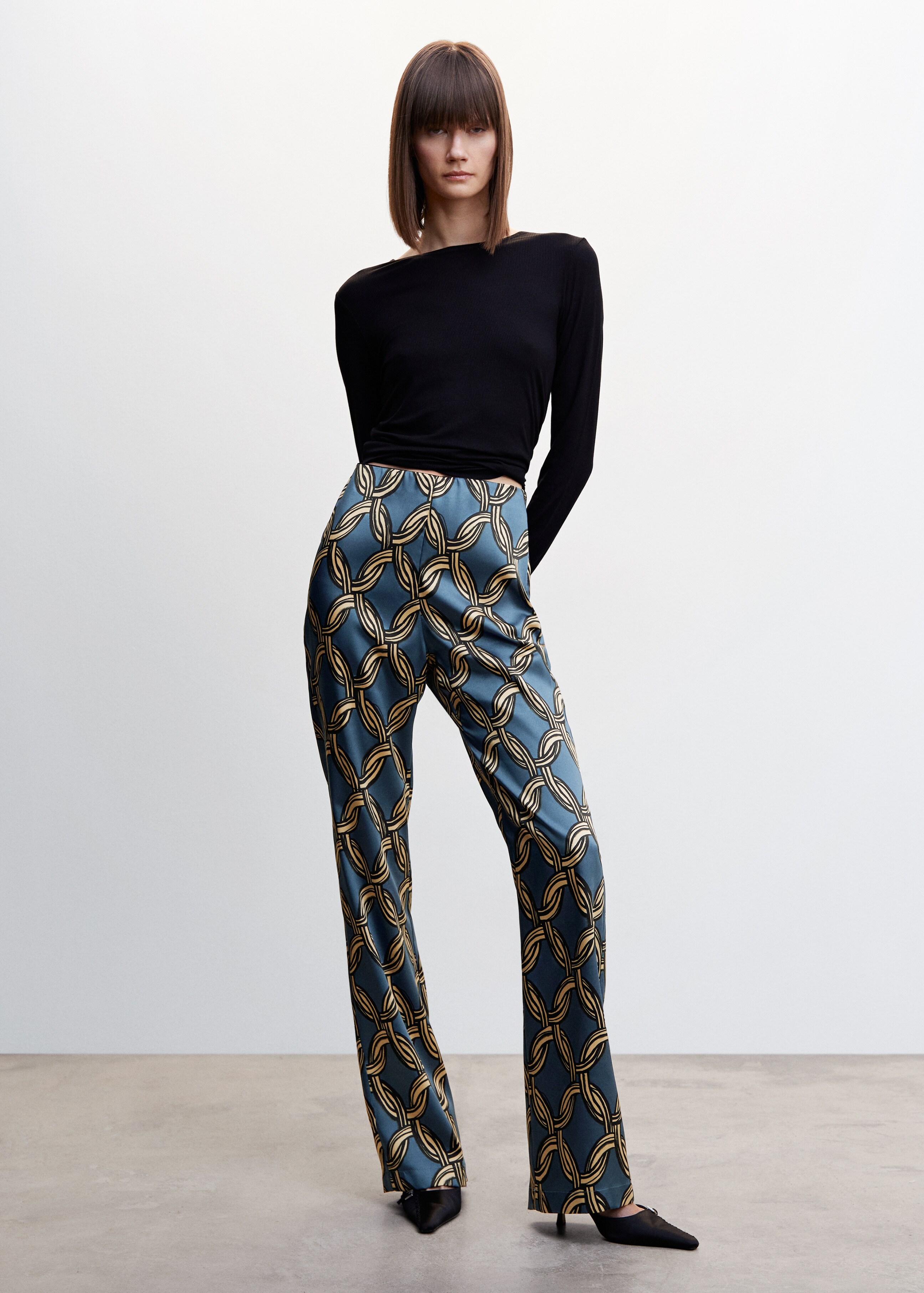 Satin printed pants - Details of the article 6