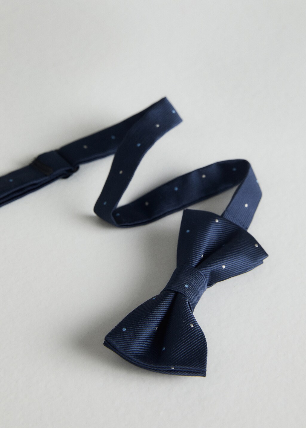 Polka-dots bow tie - Details of the article 5