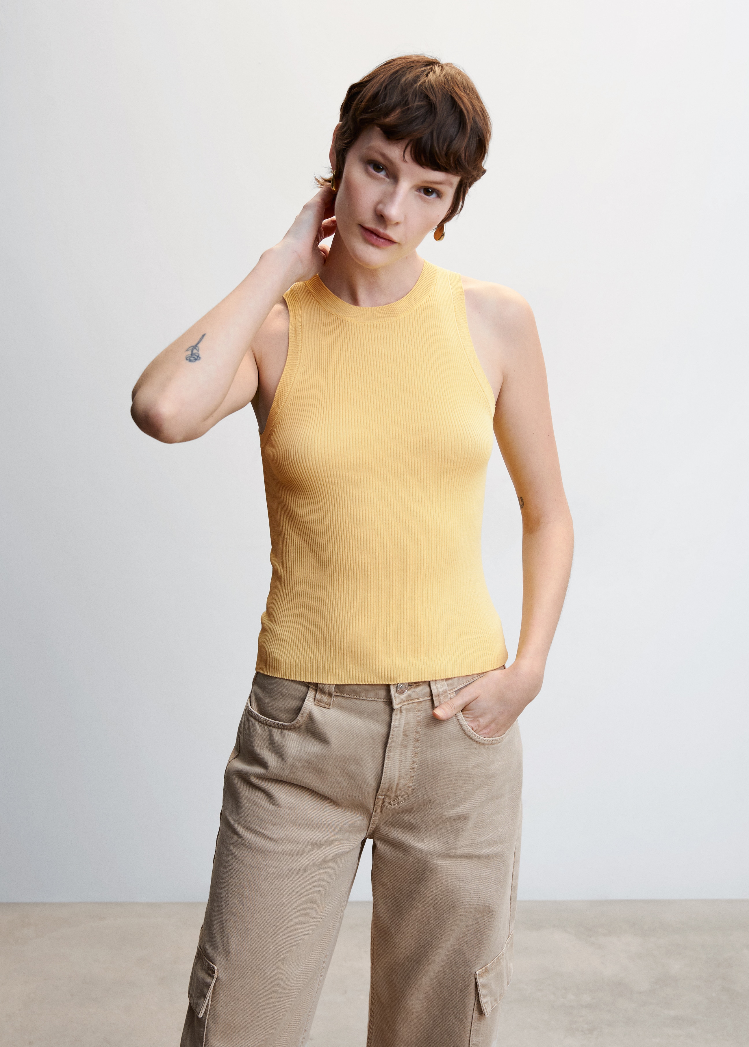 Knitted top with wide straps - Medium plane