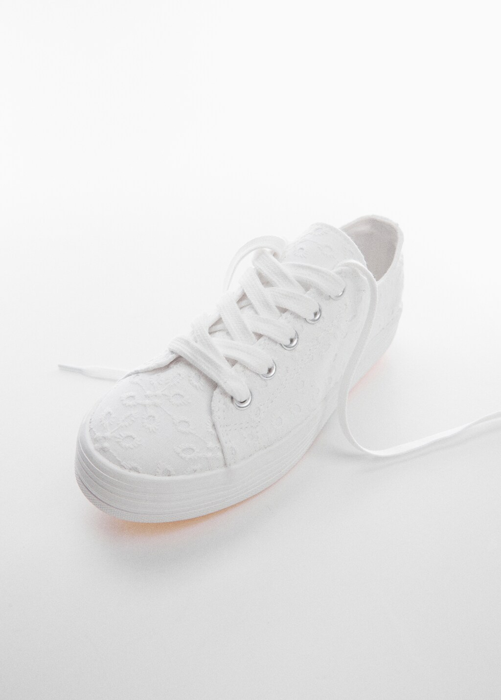 Textured lace-up trainers - Details of the article 2