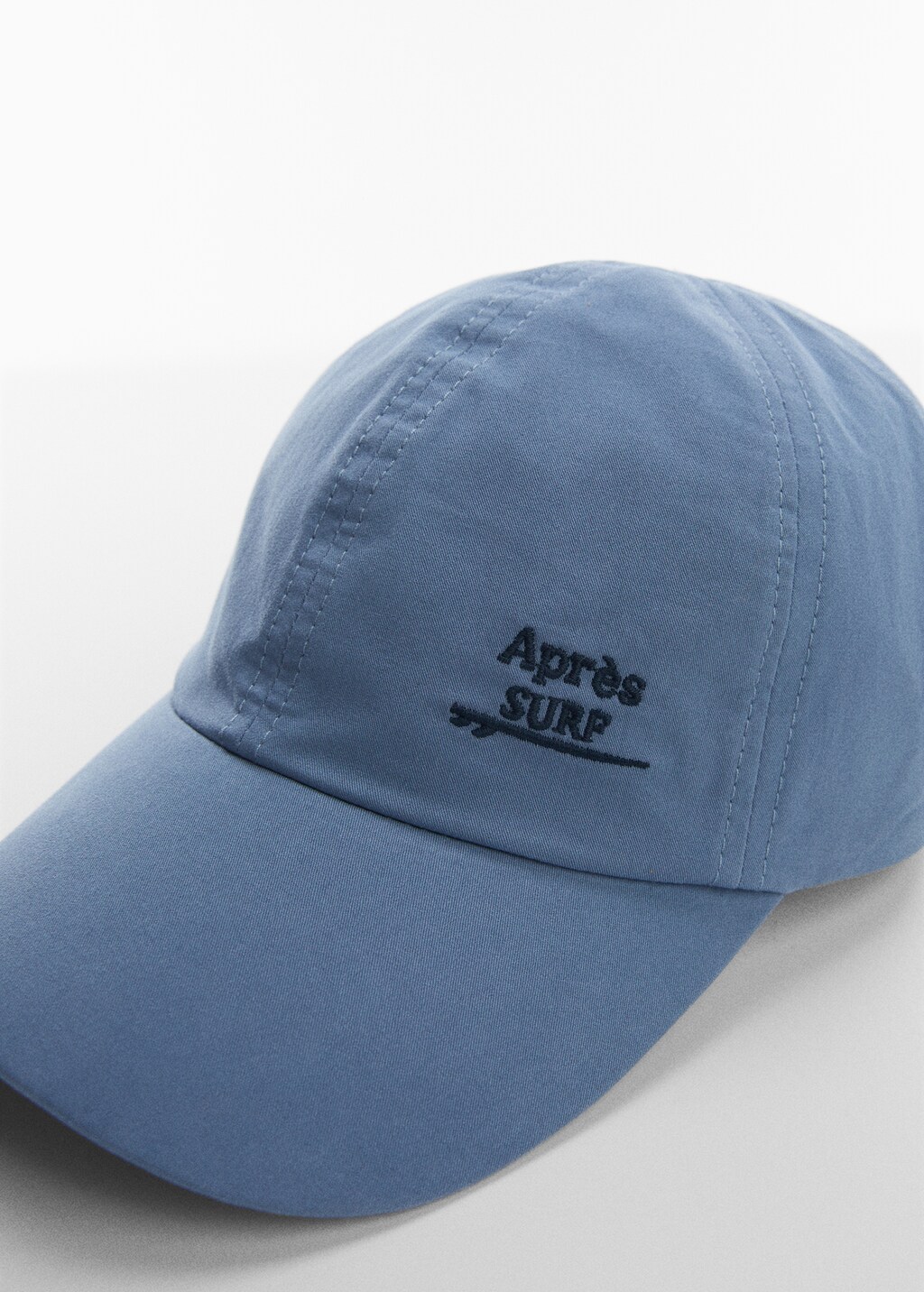 Cap with embroidered letter  - Details of the article 2