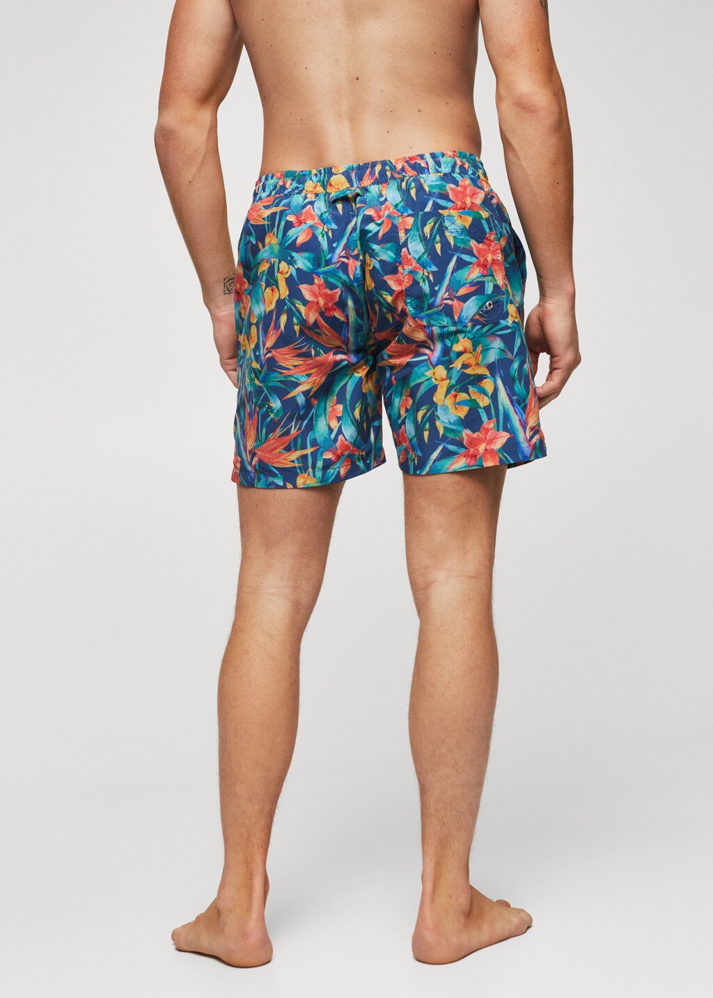 Hawaiian print swimming trunks - Reverse of the article