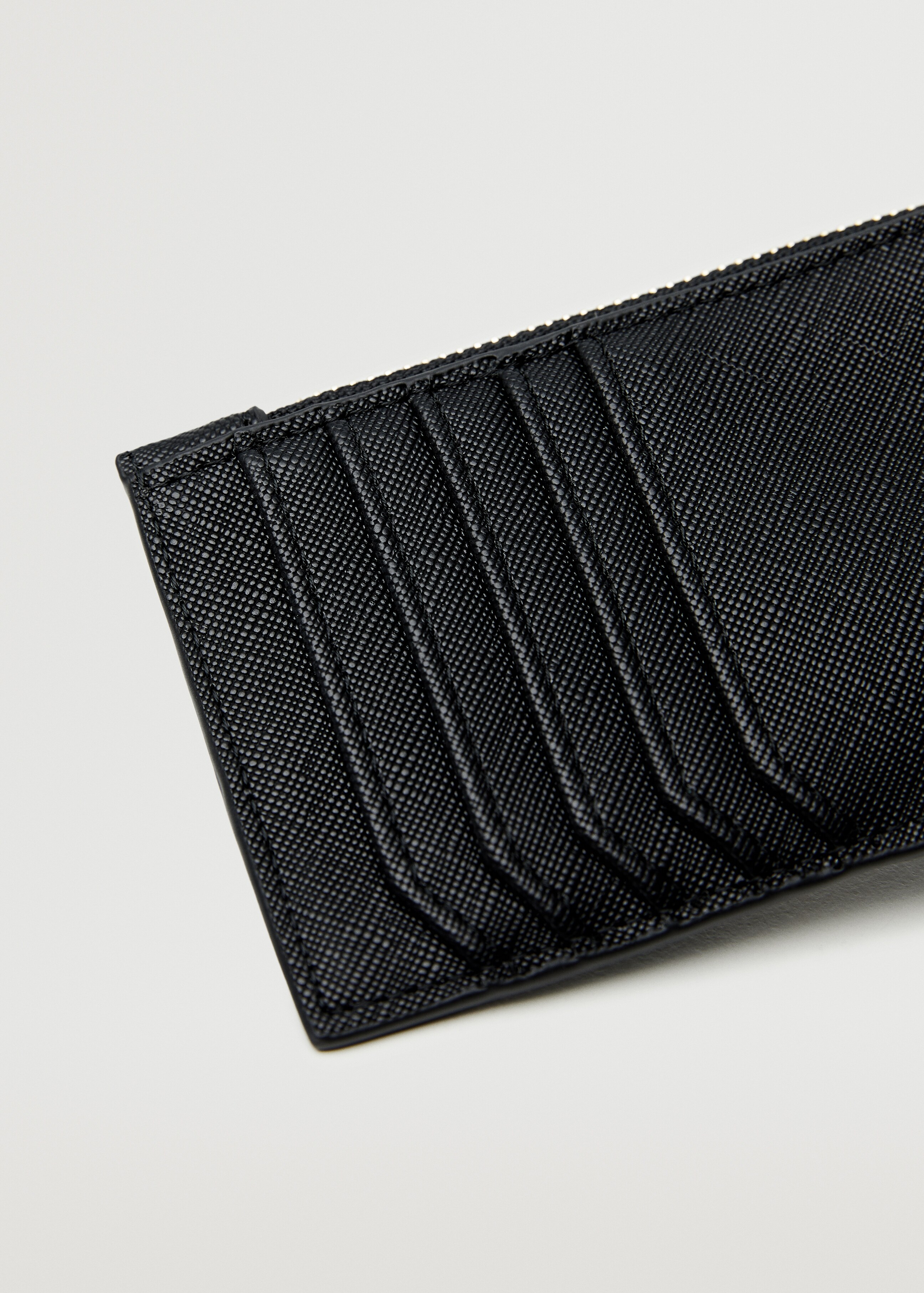 Logo card holder - Details of the article 3