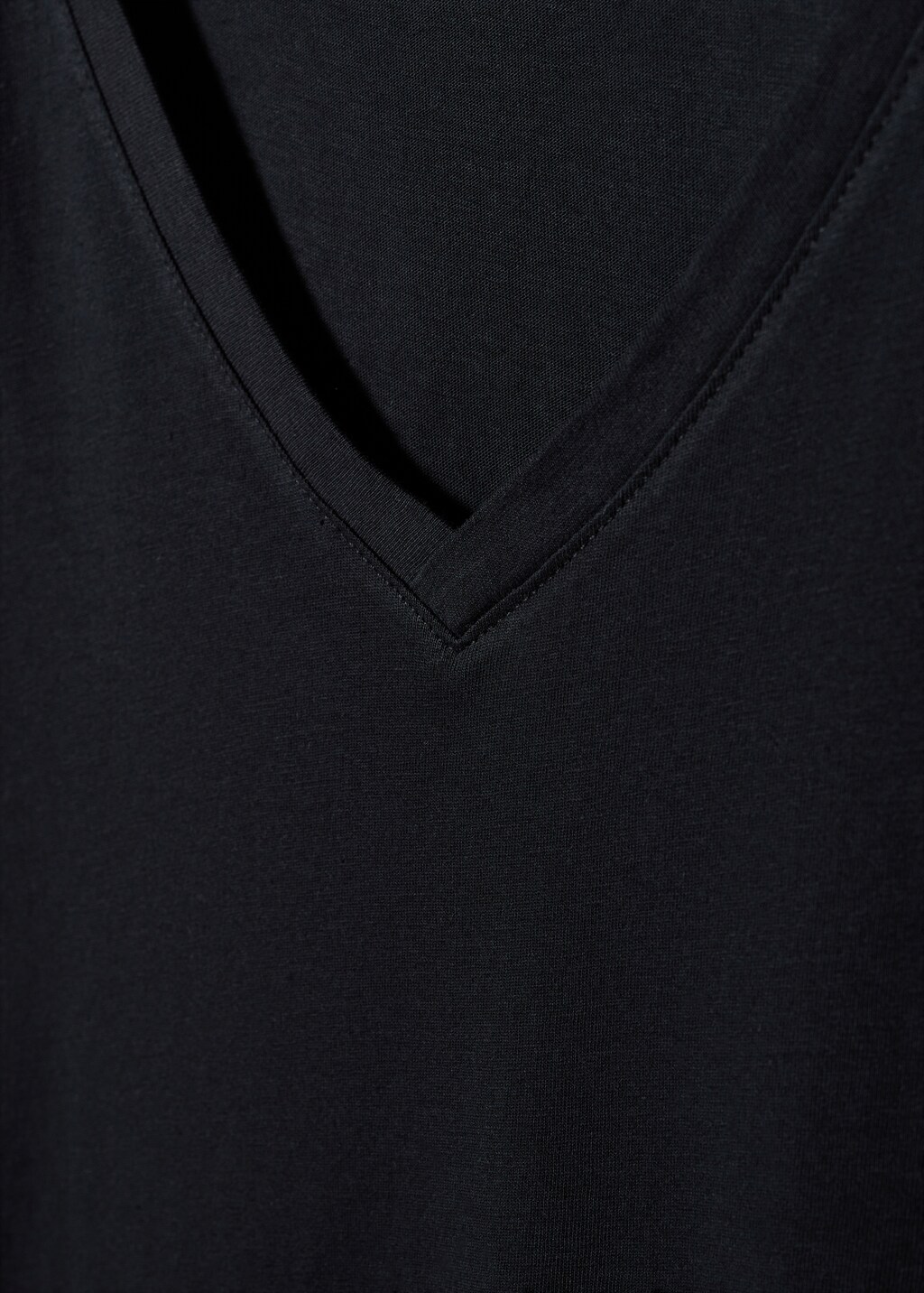 Essential cotton-blend T-shirt - Details of the article 8