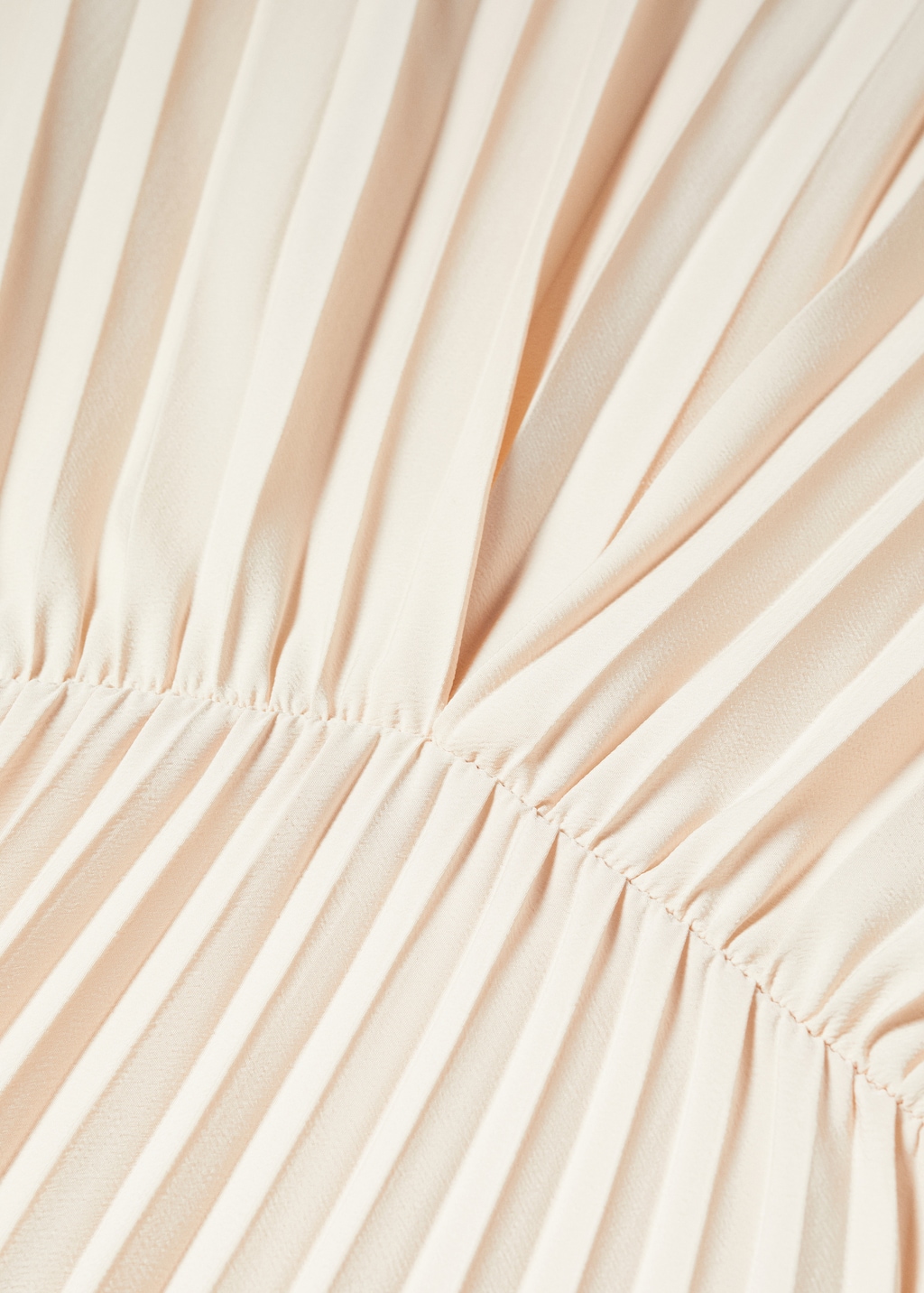 Pleated long dress - Details of the article 8