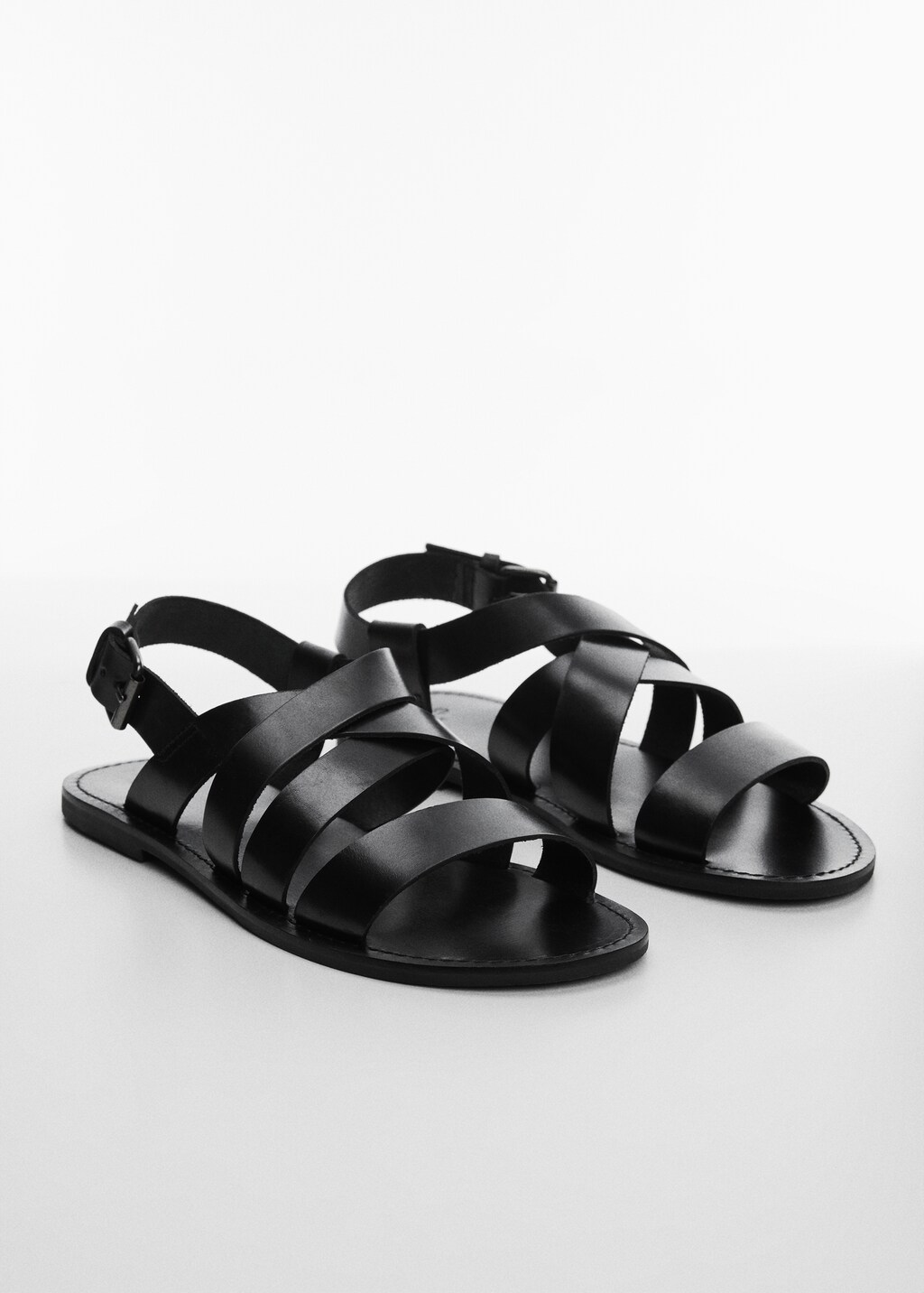 Leather sandals with straps - Medium plane