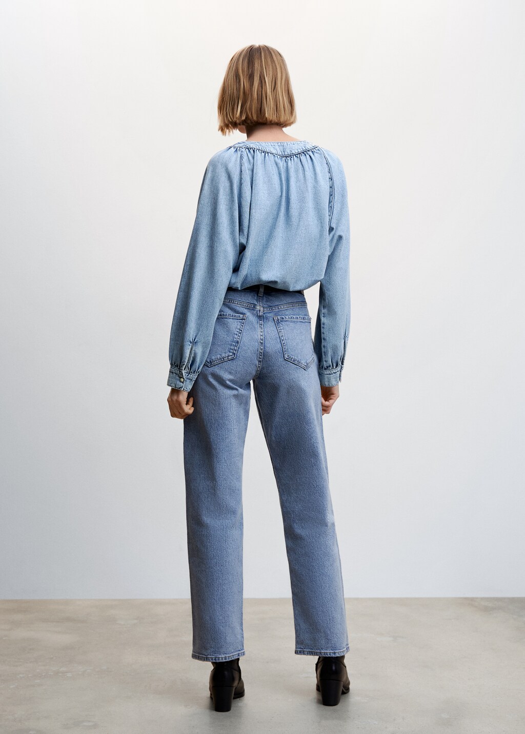 Oversize denim shirt - Reverse of the article