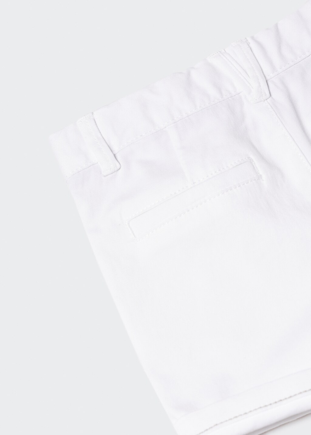 Cotton chino style Bermuda shorts - Details of the article 0