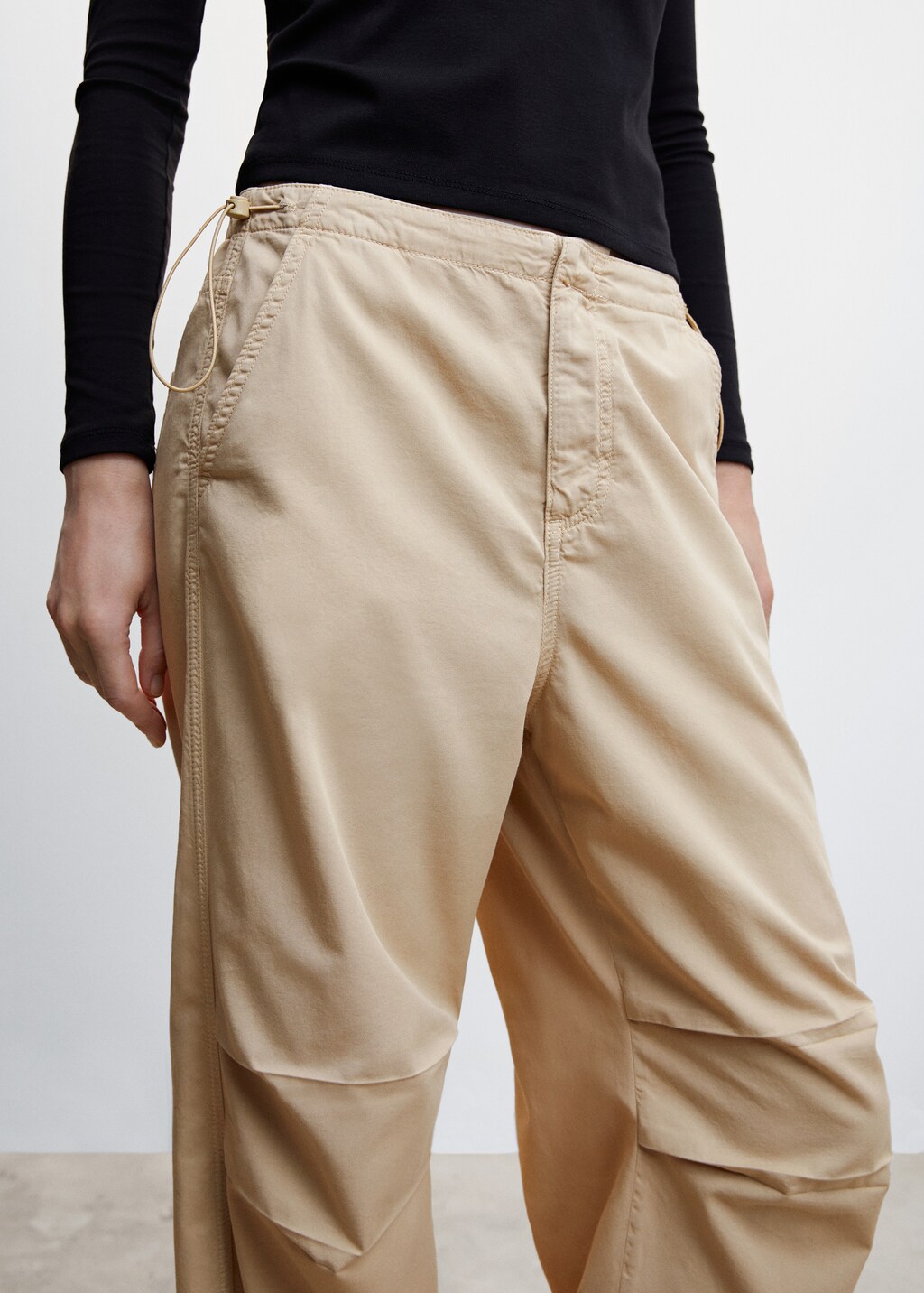 Parachute trousers - Details of the article 6