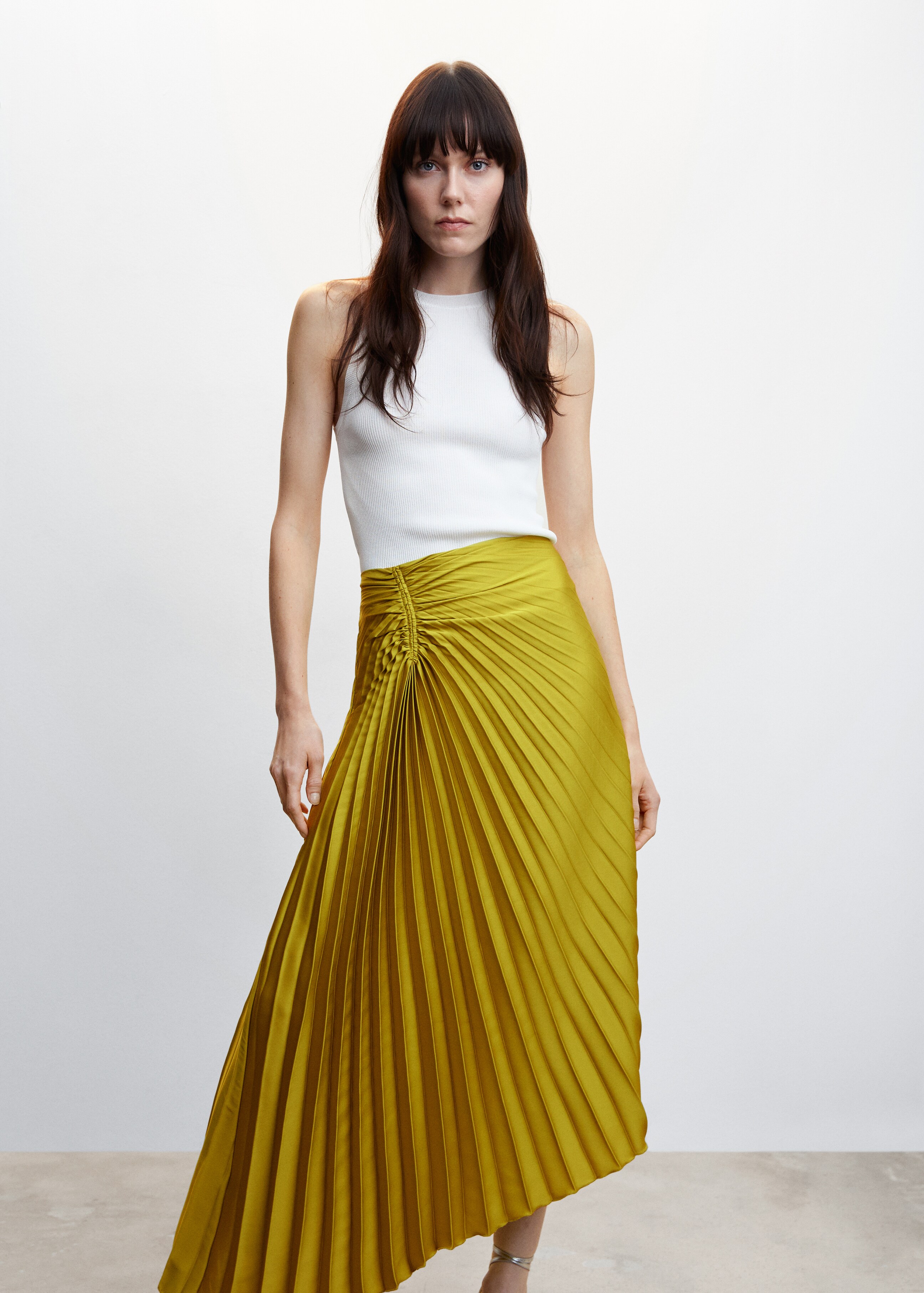 Pleated asymmetric skirt  - Details of the article 1