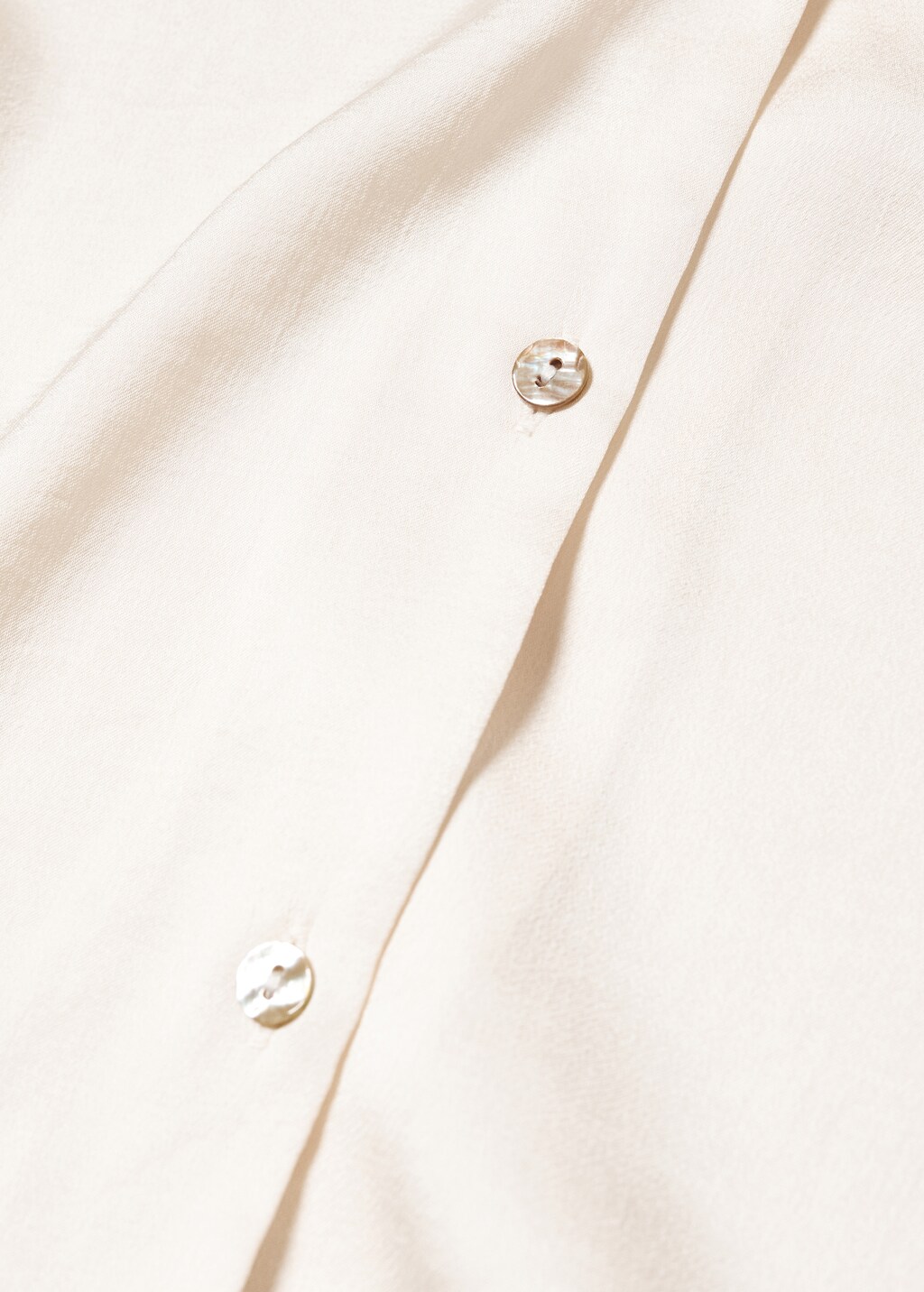 Short-sleeved satin shirt - Details of the article 8