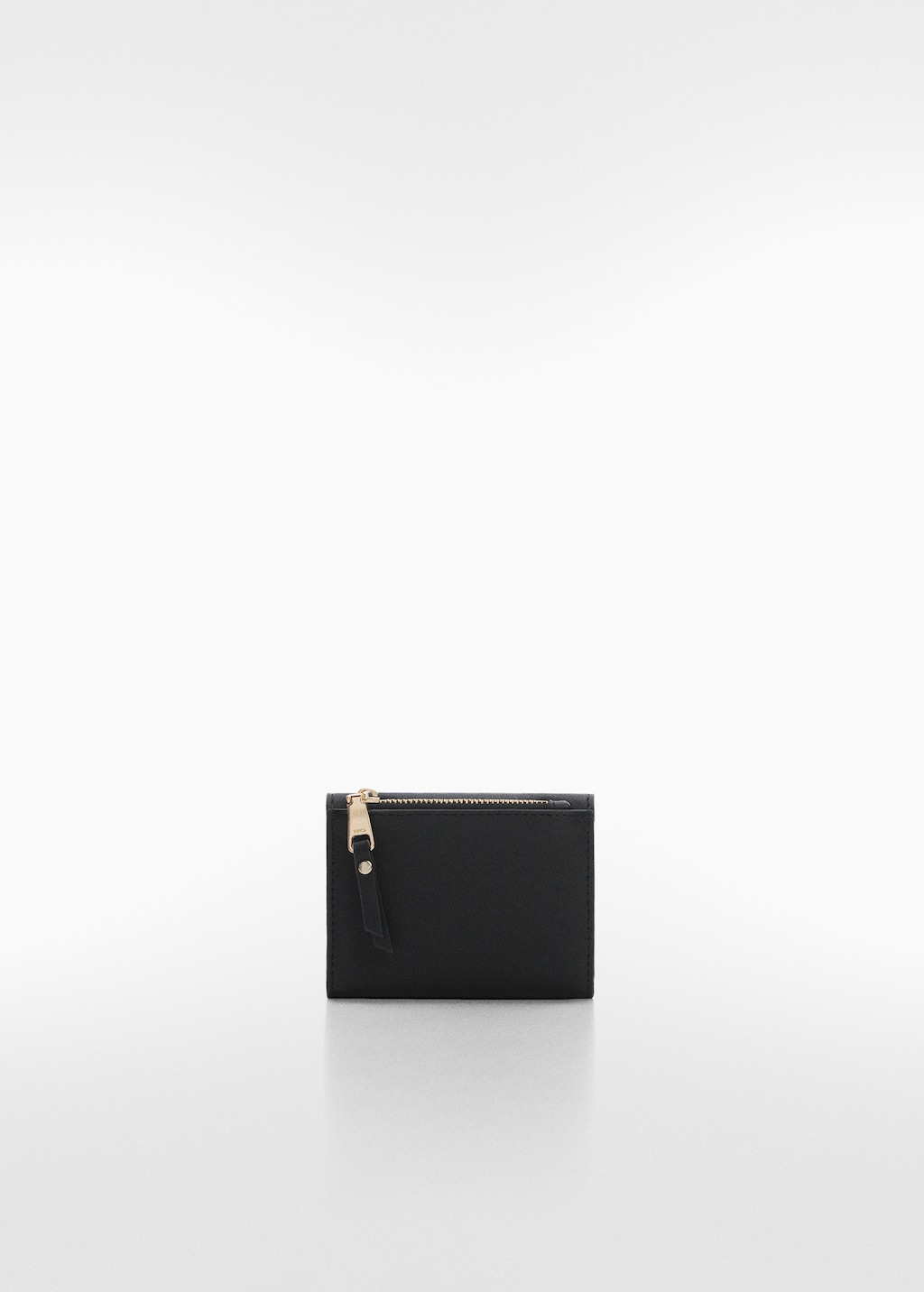 Wallet with button flap  - Medium plane